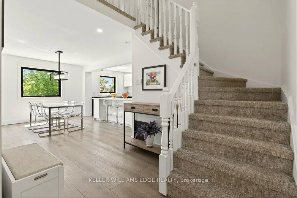 Photo 2 of 2192 Melissa Crescent, Burlington, Brant Hills — HOMEH