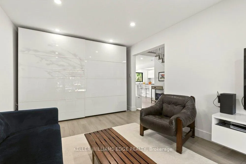 Photo 4 of 2192 Melissa Crescent, Burlington, Brant Hills — HOMEH