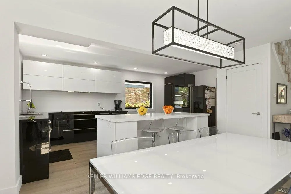 Photo 6 of 2192 Melissa Crescent, Burlington, Brant Hills — HOMEH