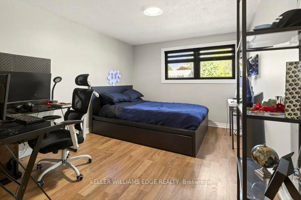 Photo 16 of 2192 Melissa Crescent, Burlington, Brant Hills — HOMEH