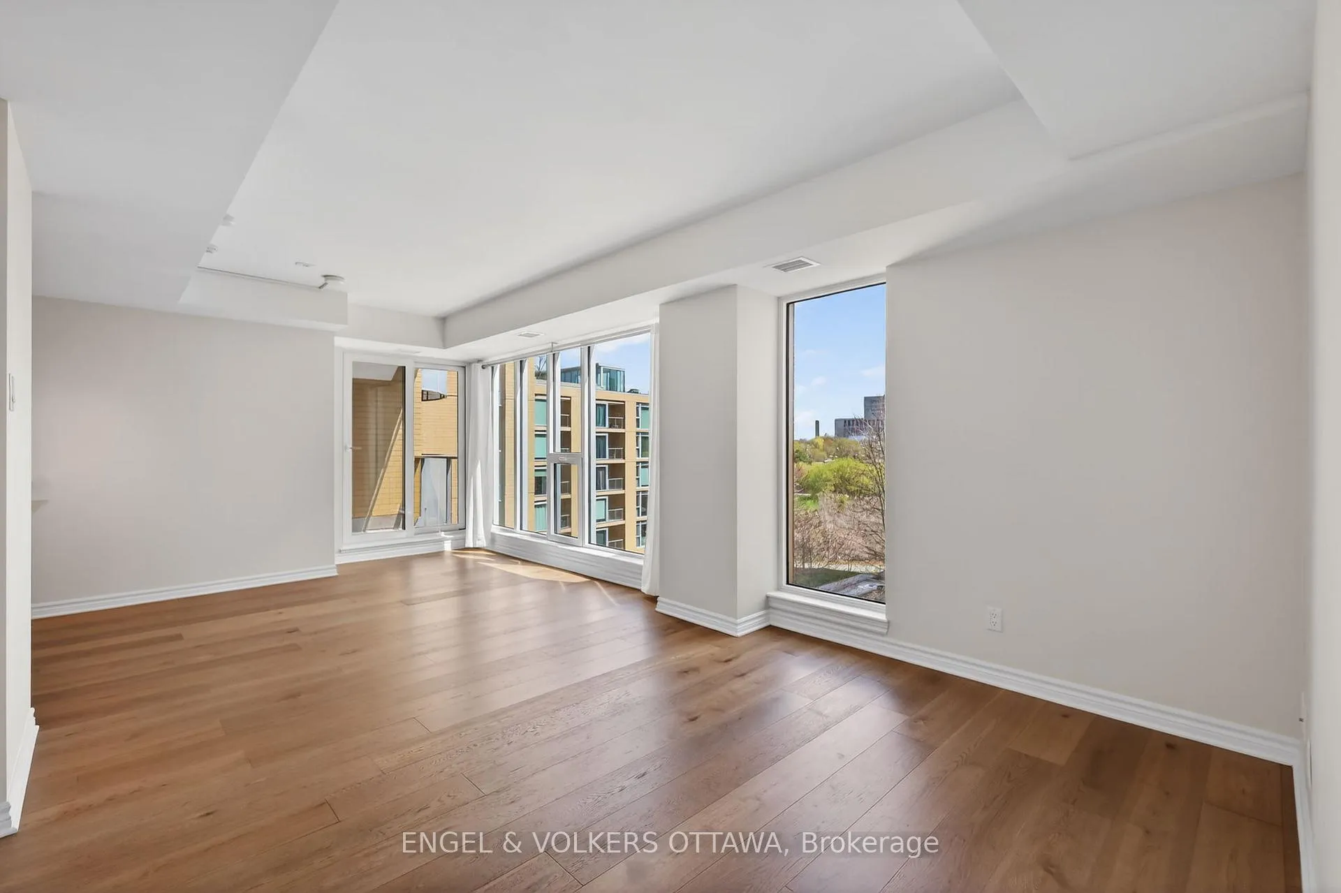 Photo 3 of Unit 521, 250 Lett Street, Ottawa, West Centre Town — HOMEH