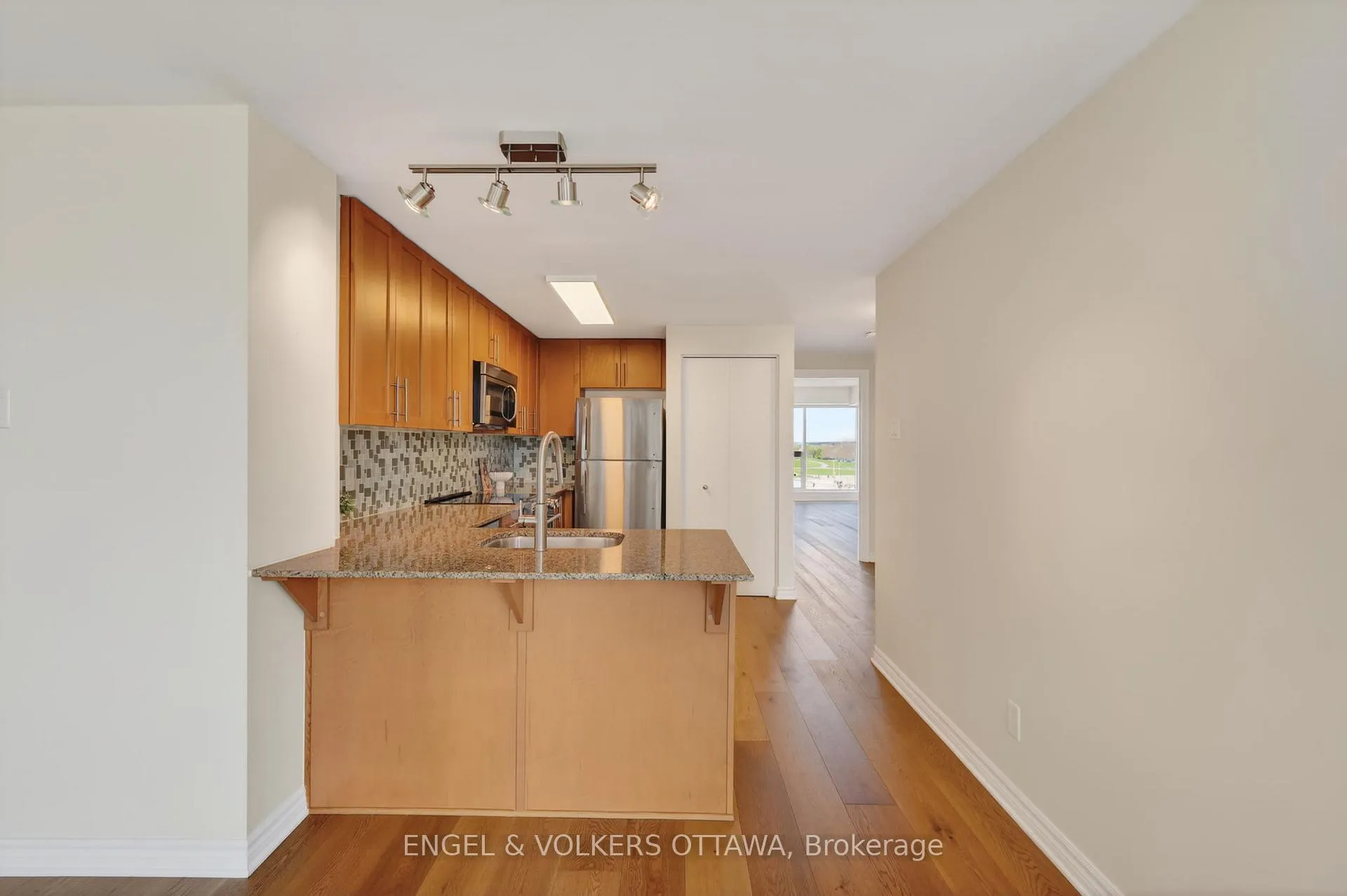Photo 6 of Unit 521, 250 Lett Street, Ottawa, West Centre Town — HOMEH
