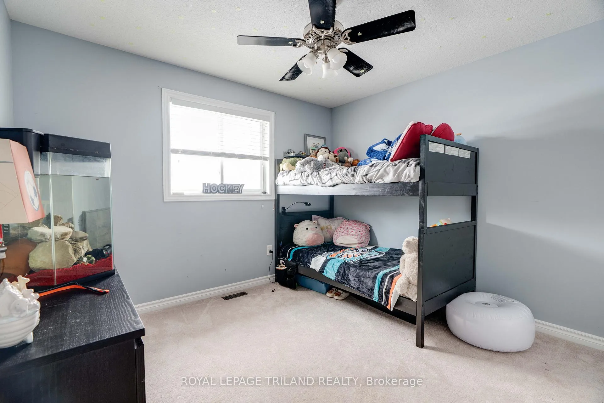Photo 18 of 42 Fieldstone Crescent, Middlesex Centre, Komoka — HOMEH