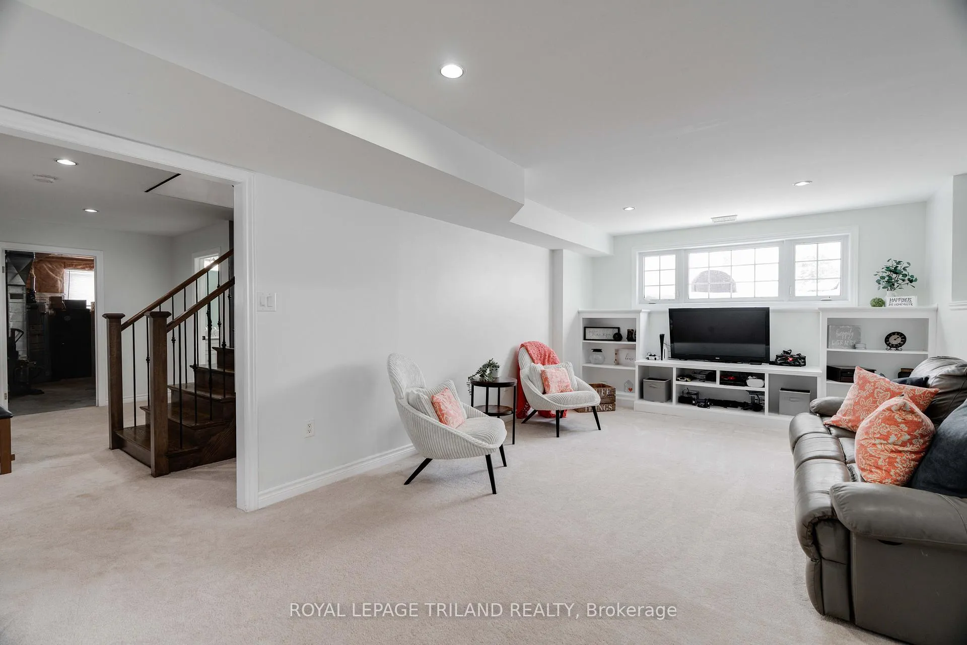 Photo 20 of 42 Fieldstone Crescent, Middlesex Centre, Komoka — HOMEH