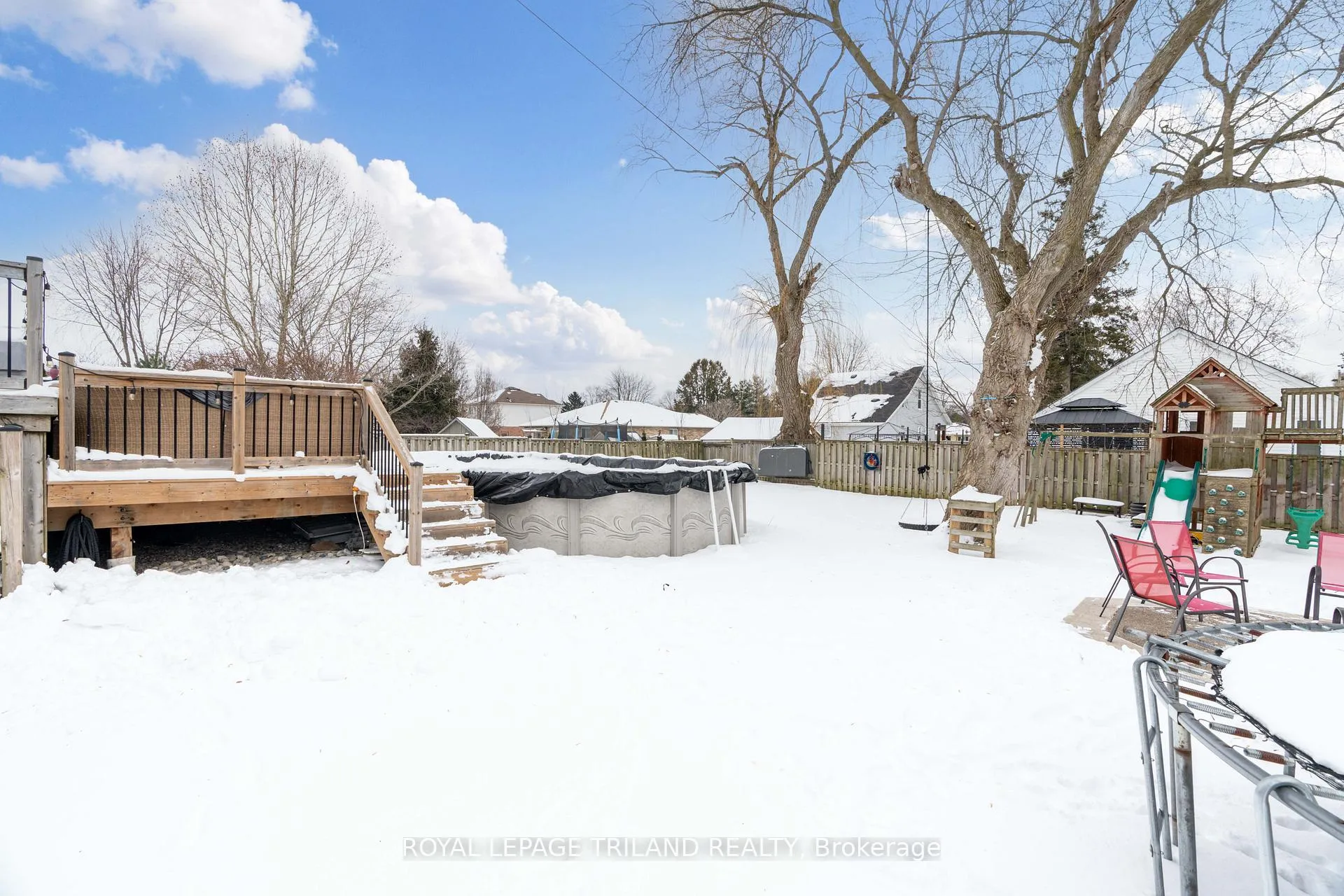 Photo 30 of 42 Fieldstone Crescent, Middlesex Centre, Komoka — HOMEH