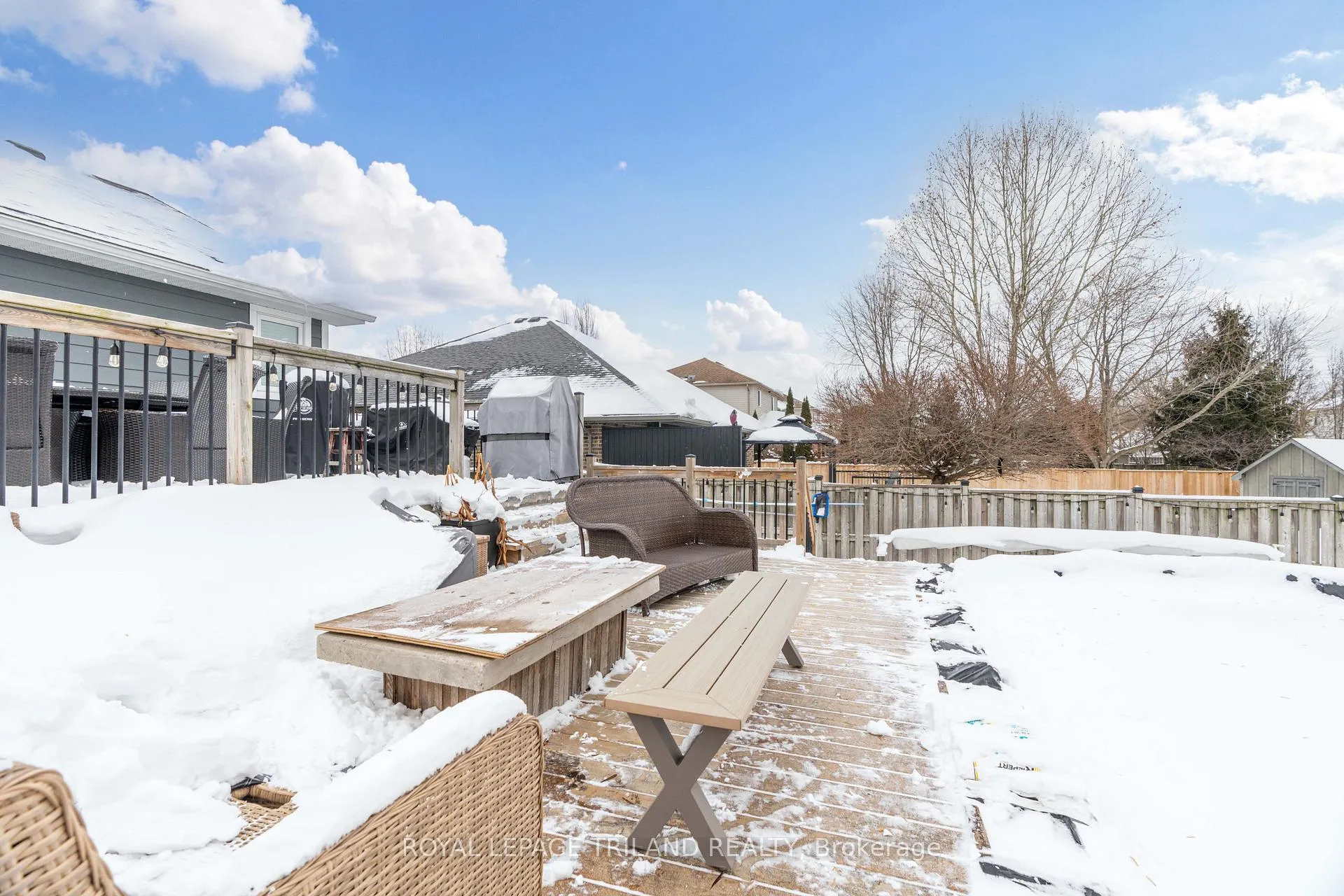 Photo 31 of 42 Fieldstone Crescent, Middlesex Centre, Komoka — HOMEH
