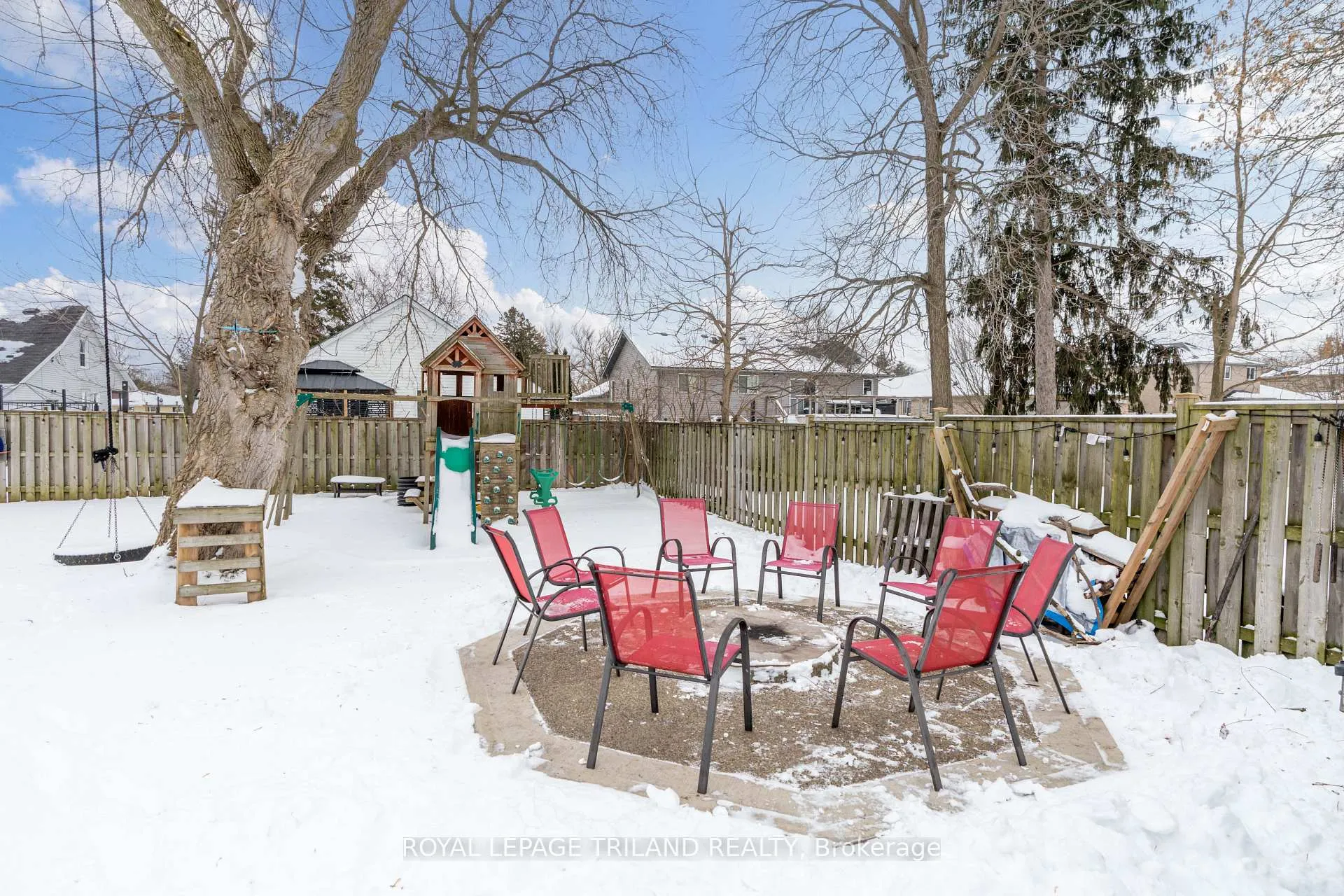 Photo 34 of 42 Fieldstone Crescent, Middlesex Centre, Komoka — HOMEH
