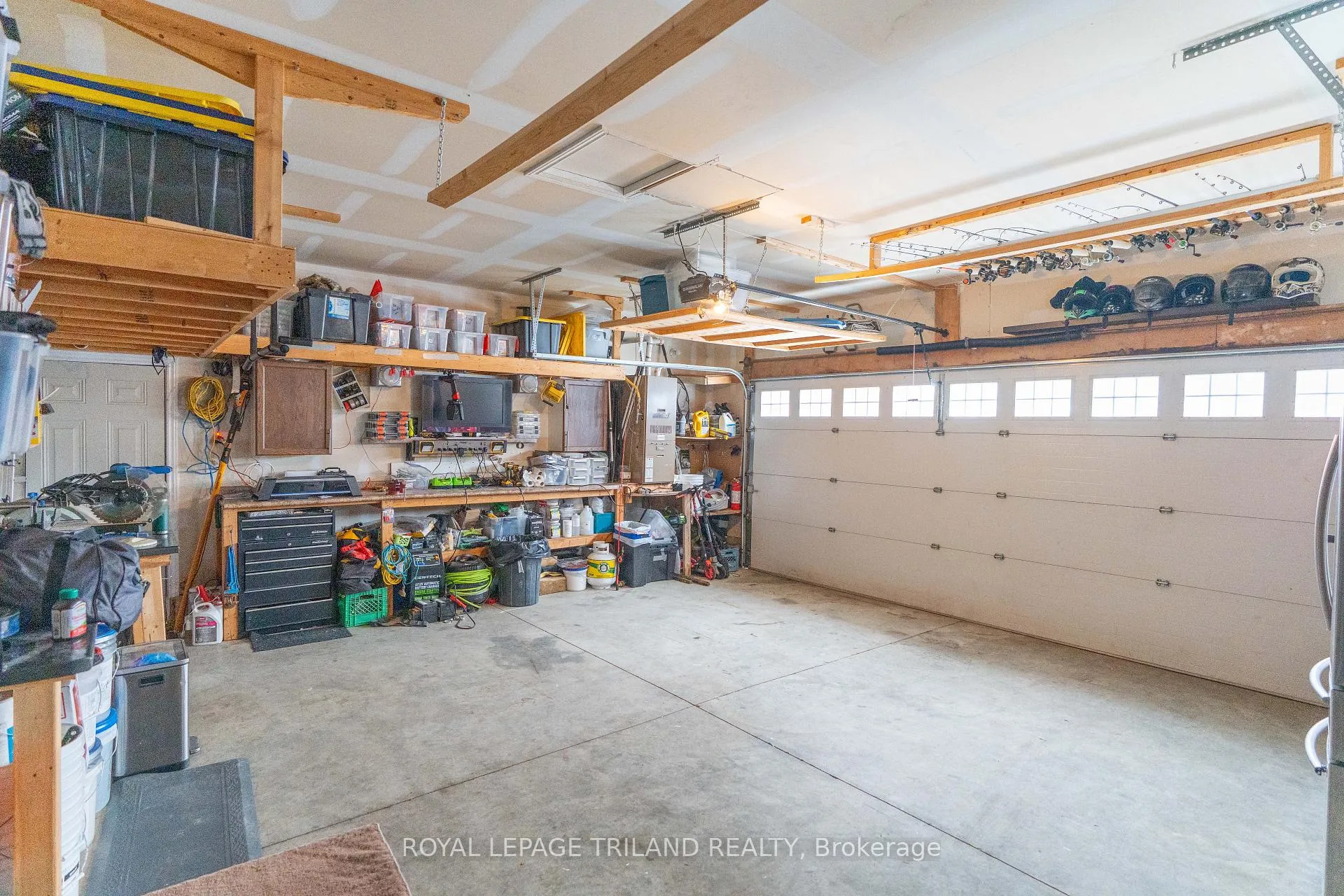 Photo 35 of 42 Fieldstone Crescent, Middlesex Centre, Komoka — HOMEH