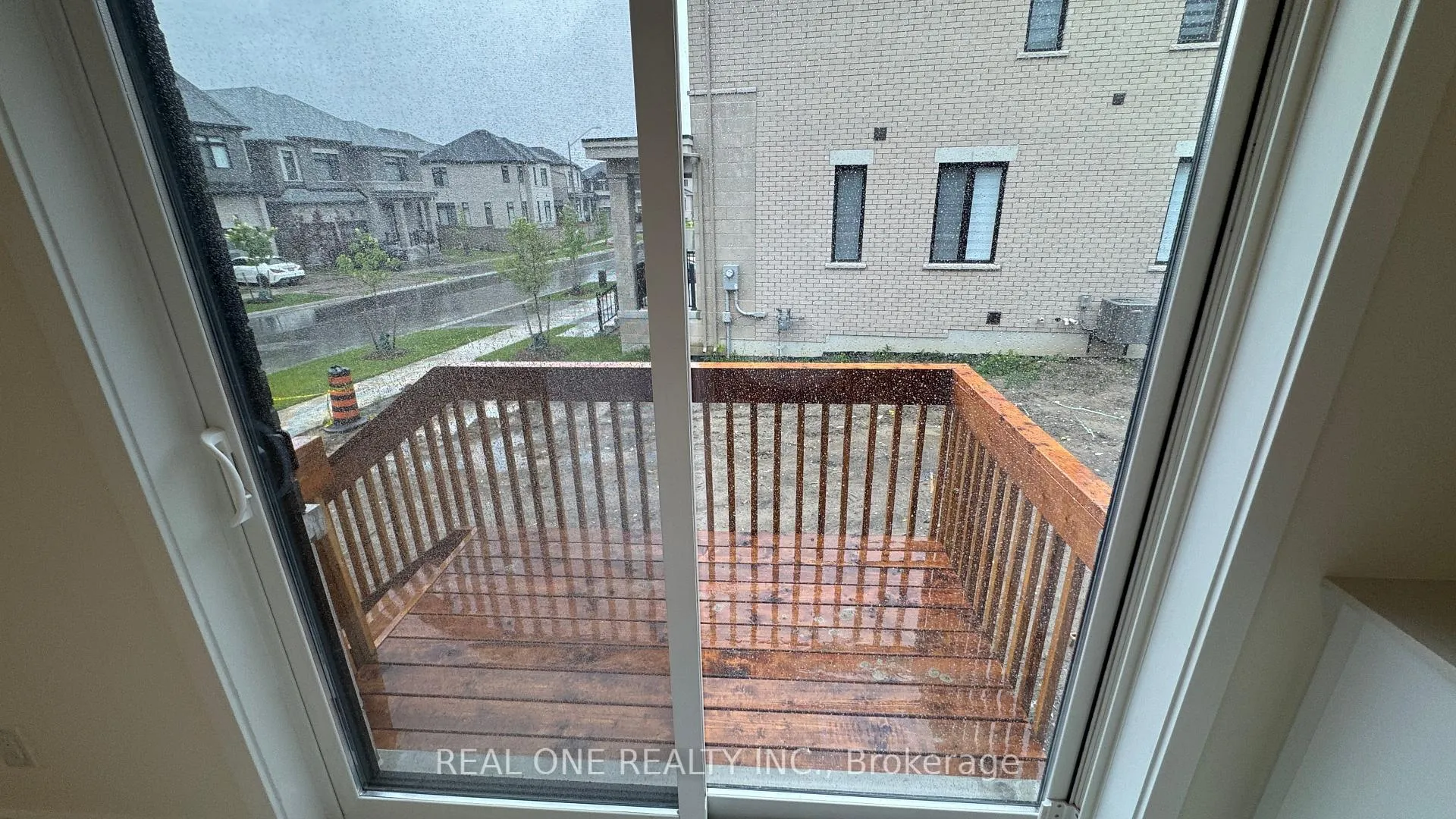 Photo 20 of 75 Robert Eaton Avenue, Markham, Middlefield — HOMEH
