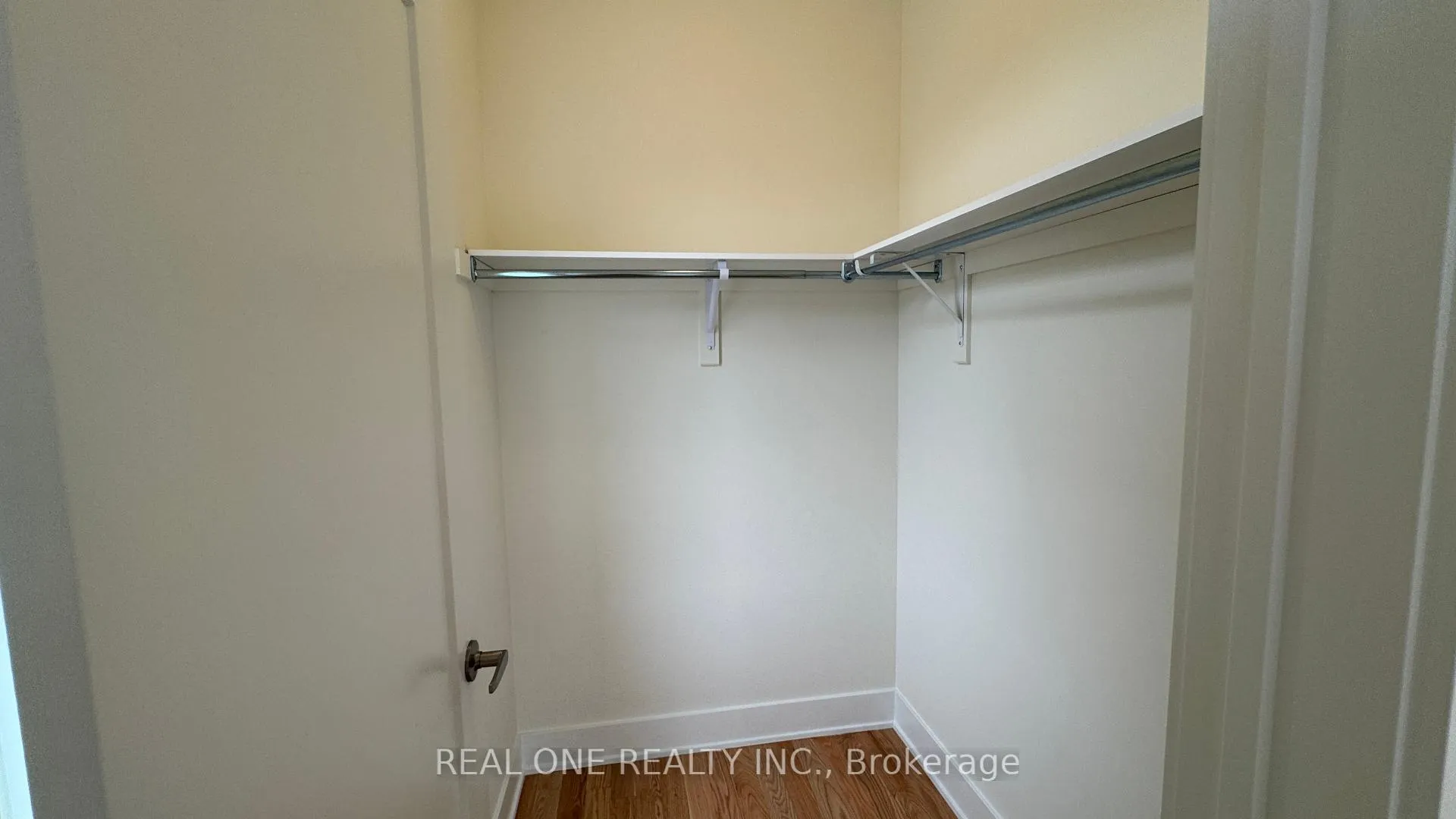 Photo 46 of 75 Robert Eaton Avenue, Markham, Middlefield — HOMEH