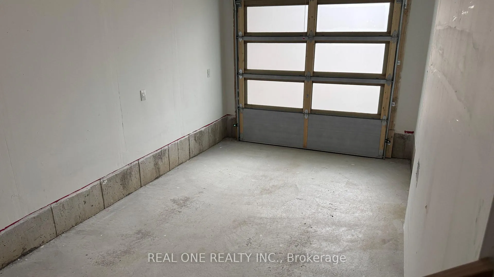 Photo 48 of 75 Robert Eaton Avenue, Markham, Middlefield — HOMEH