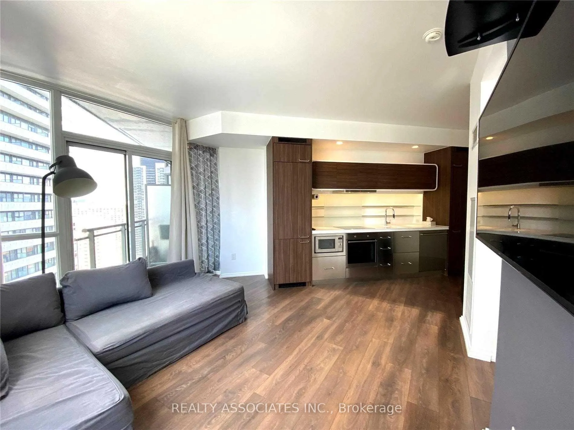 Photo 3 of Unit 3107, 45 Charles Street E, Toronto, Church-Yonge Corridor — HOMEH