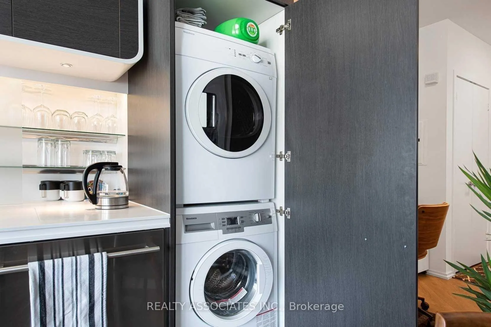 Photo 9 of Unit 3107, 45 Charles Street E, Toronto, Church-Yonge Corridor — HOMEH