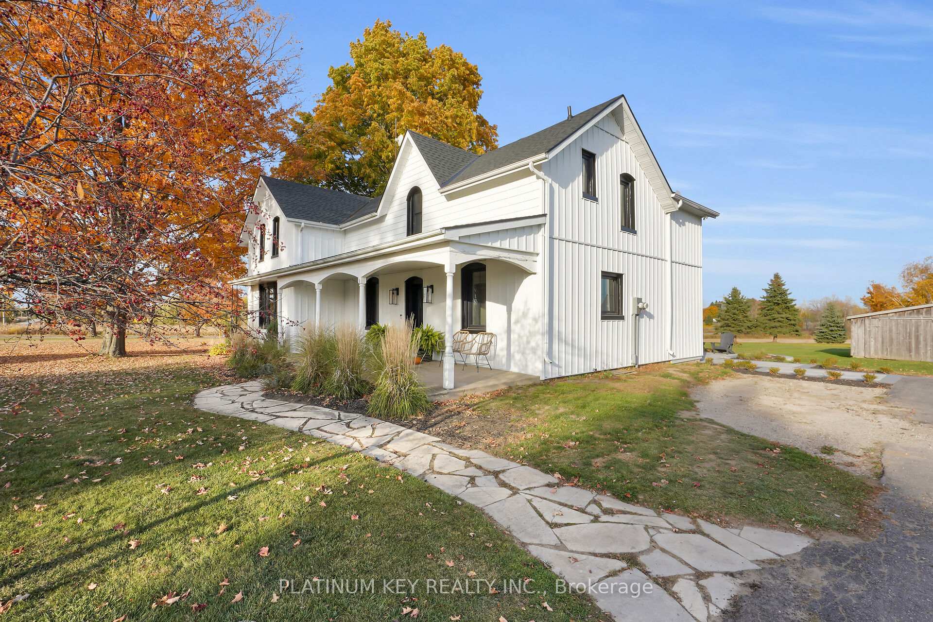 Photo 2 of 582 West Quarter Townline Road, Brant, Burford — HOMEH