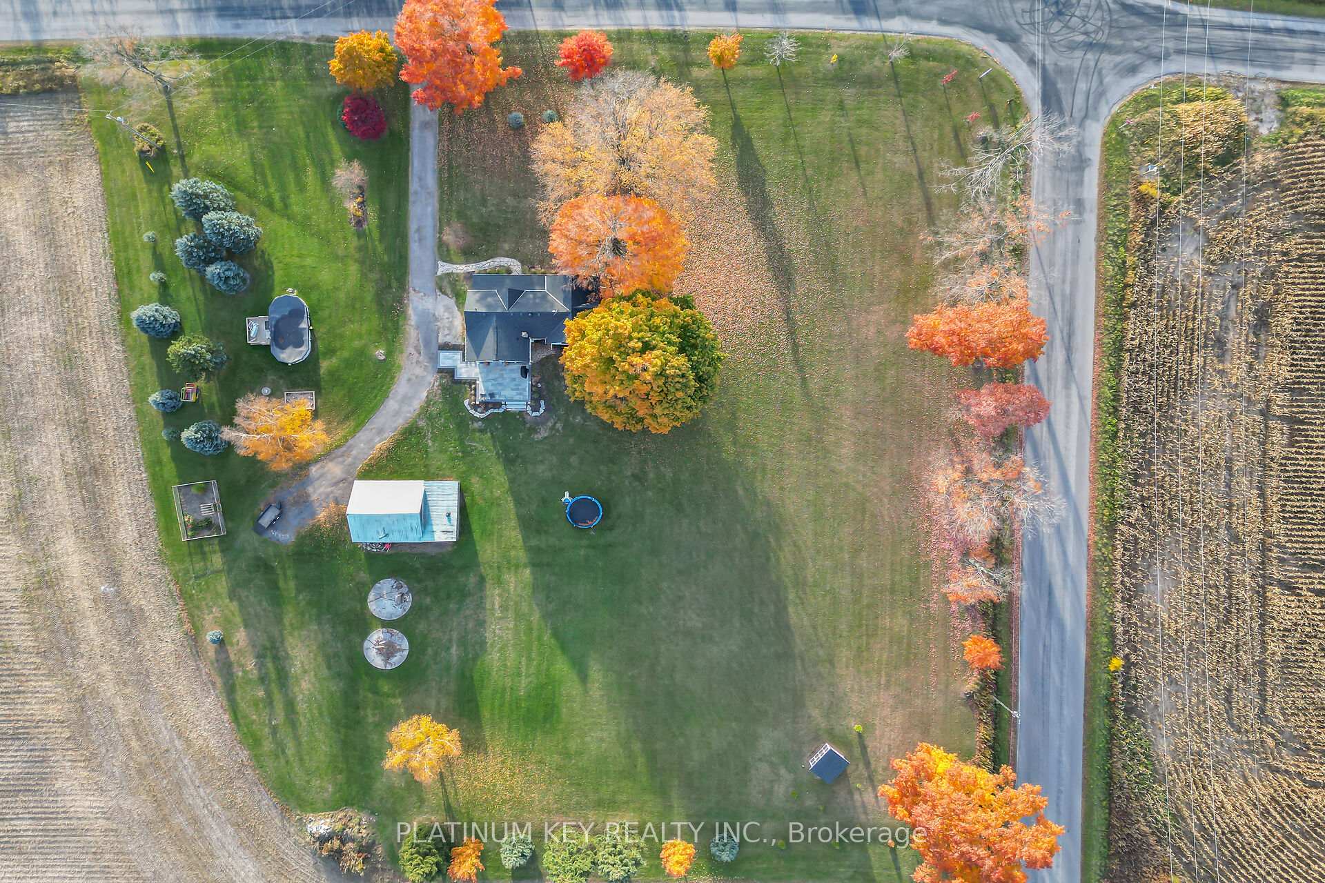 Photo 4 of 582 West Quarter Townline Road, Brant, Burford — HOMEH