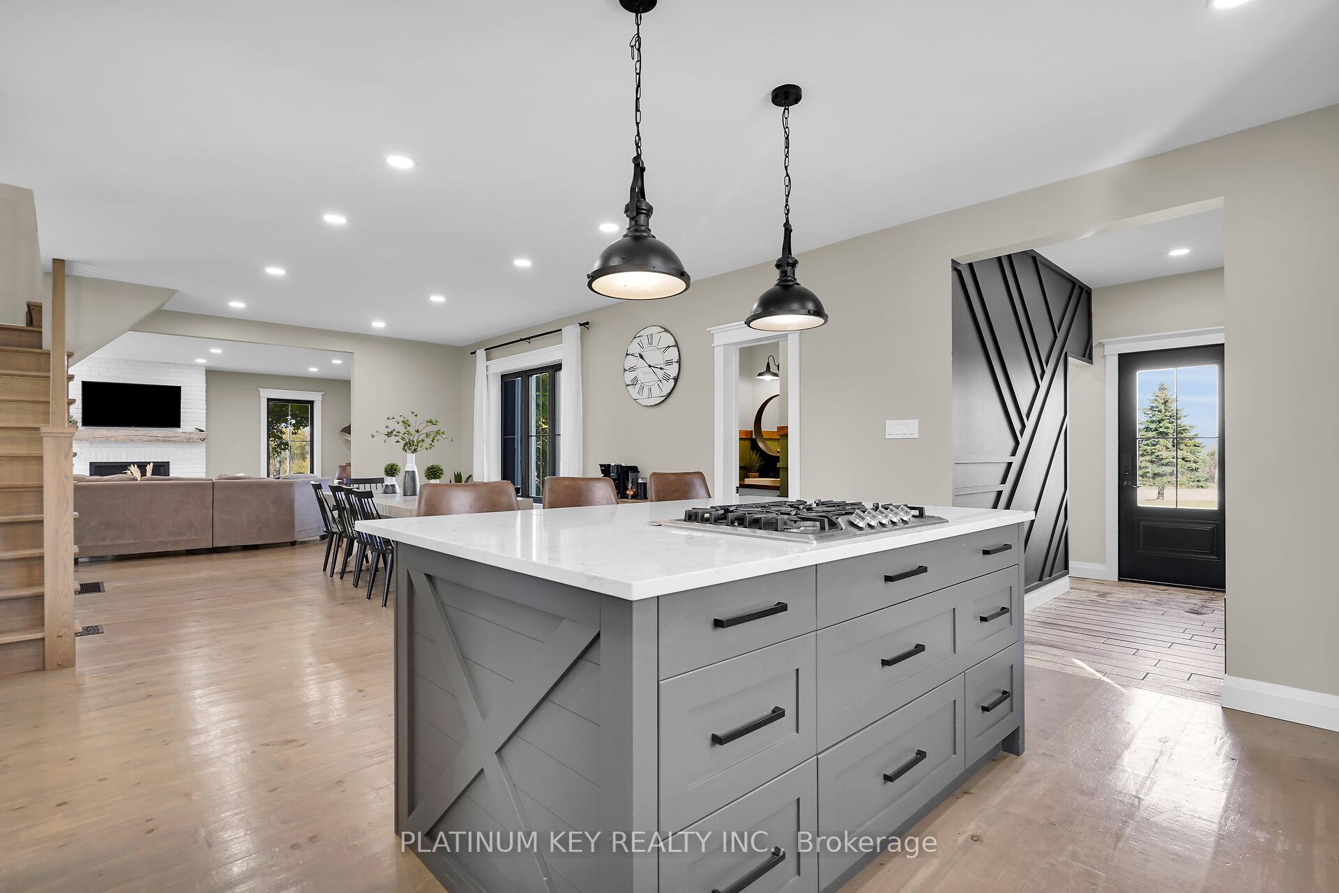 Photo 8 of 582 West Quarter Townline Road, Brant, Burford — HOMEH