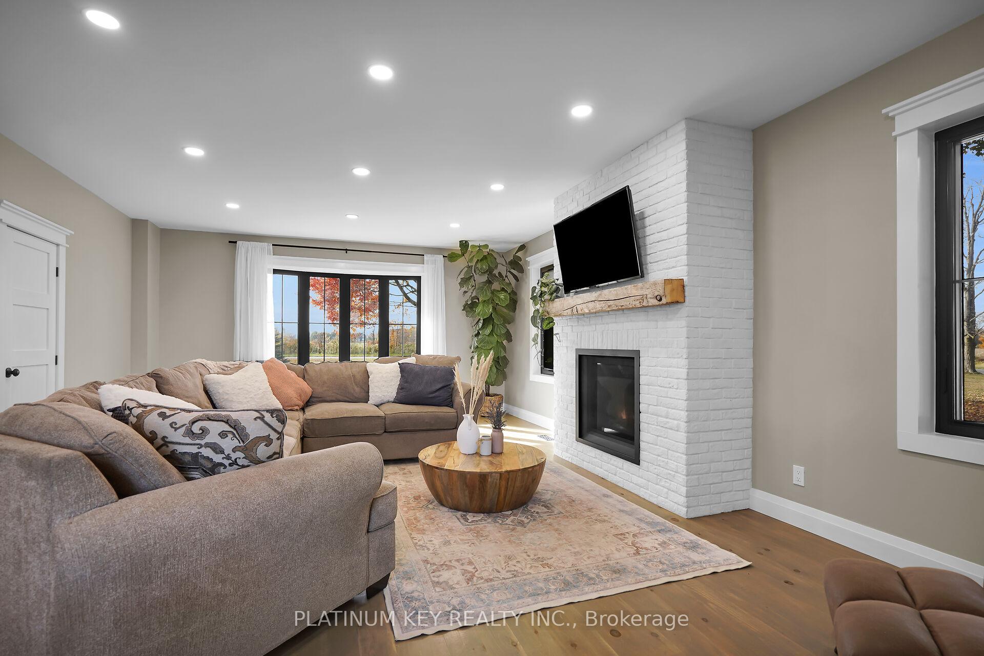 Photo 12 of 582 West Quarter Townline Road, Brant, Burford — HOMEH