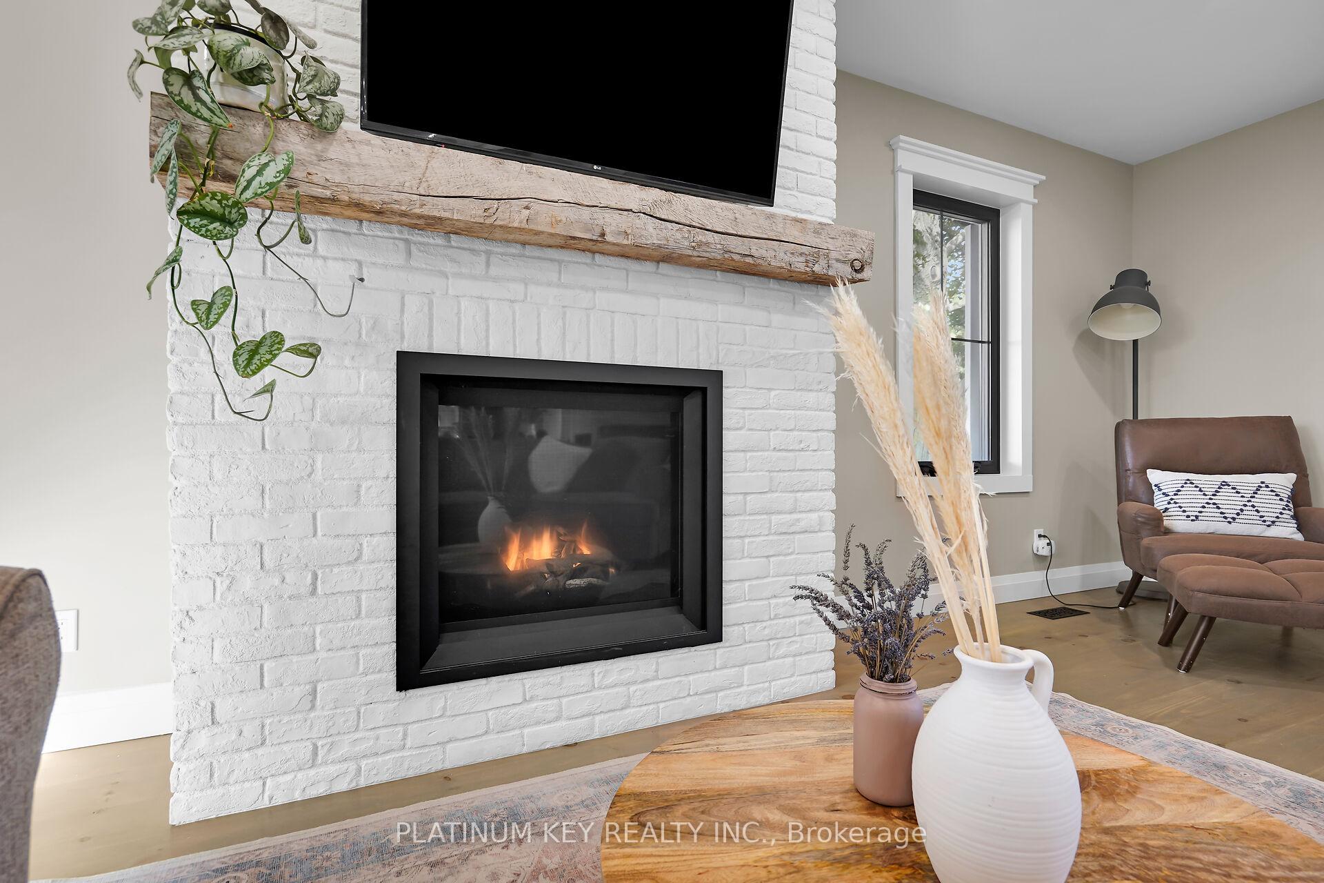 Photo 14 of 582 West Quarter Townline Road, Brant, Burford — HOMEH