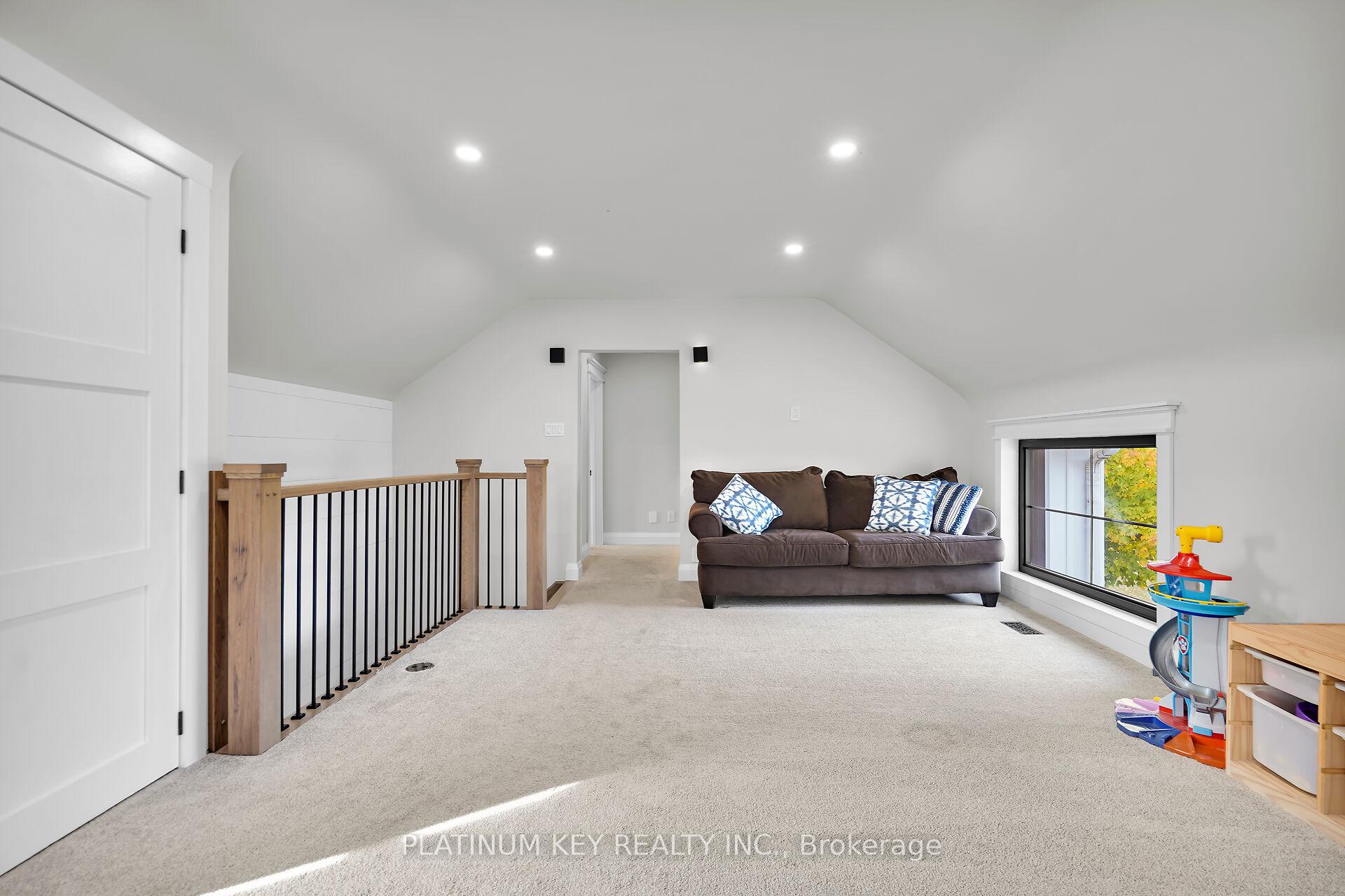 Photo 18 of 582 West Quarter Townline Road, Brant, Burford — HOMEH