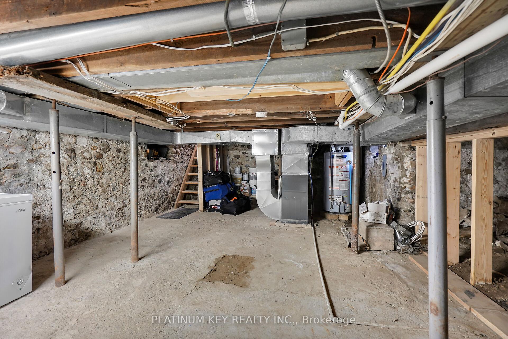 Photo 32 of 582 West Quarter Townline Road, Brant, Burford — HOMEH