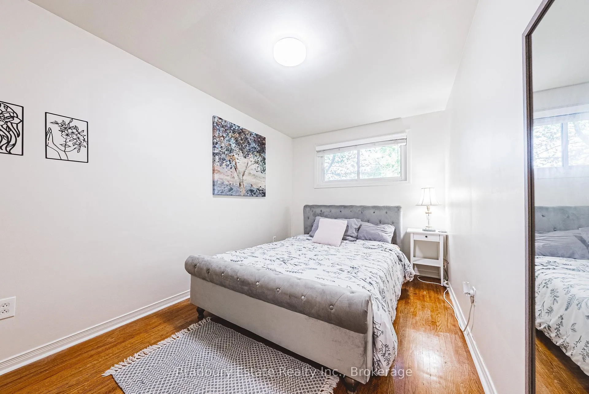 Photo 8 of 13 East 21st Street, Hamilton, Eastmount — HOMEH