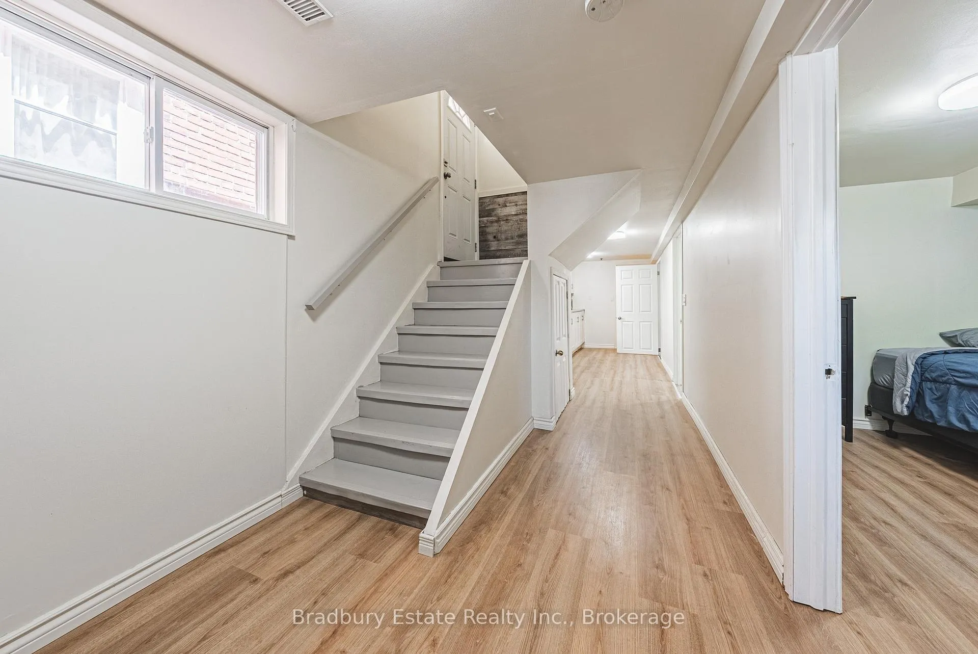 Photo 13 of 13 East 21st Street, Hamilton, Eastmount — HOMEH