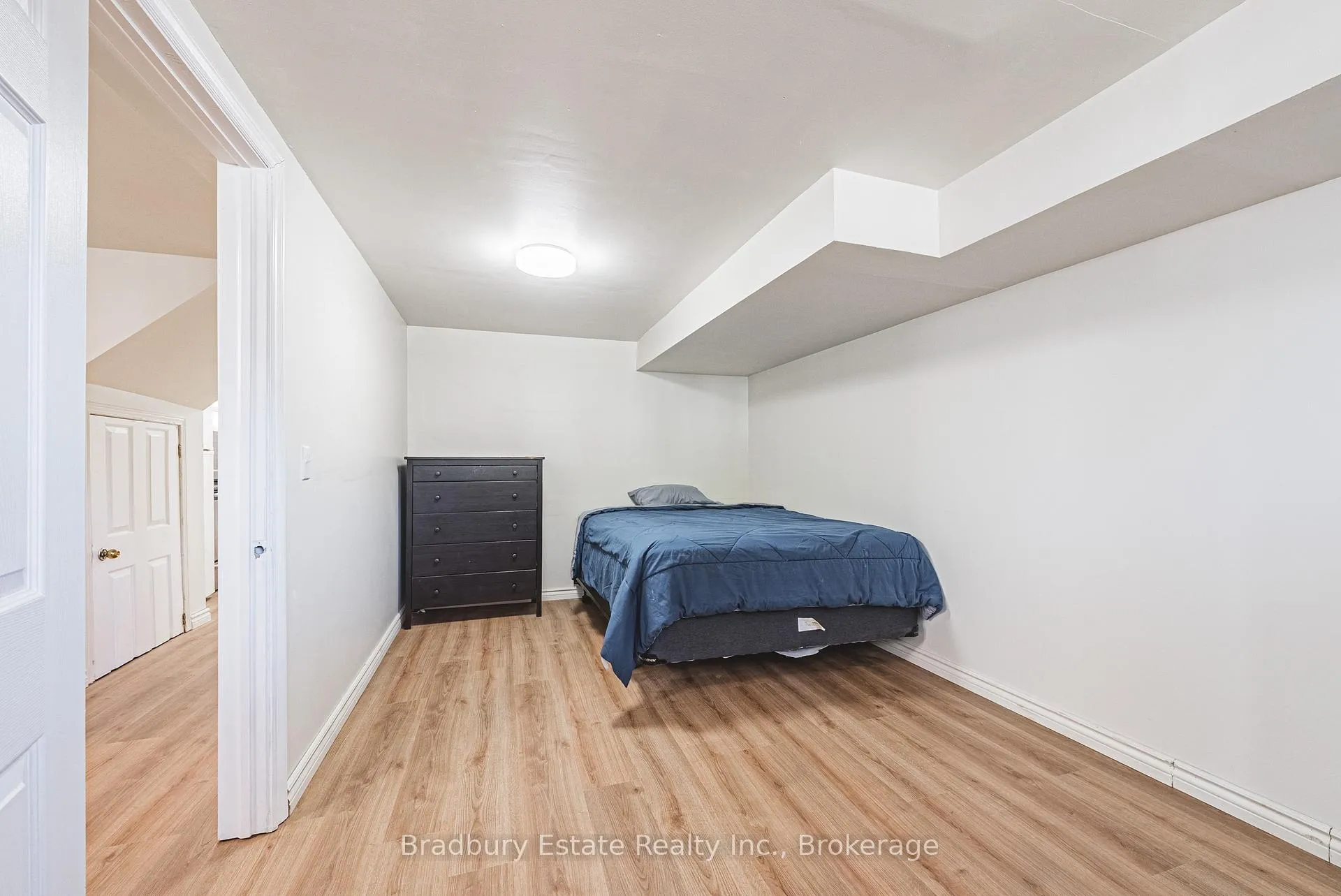 Photo 16 of 13 East 21st Street, Hamilton, Eastmount — HOMEH