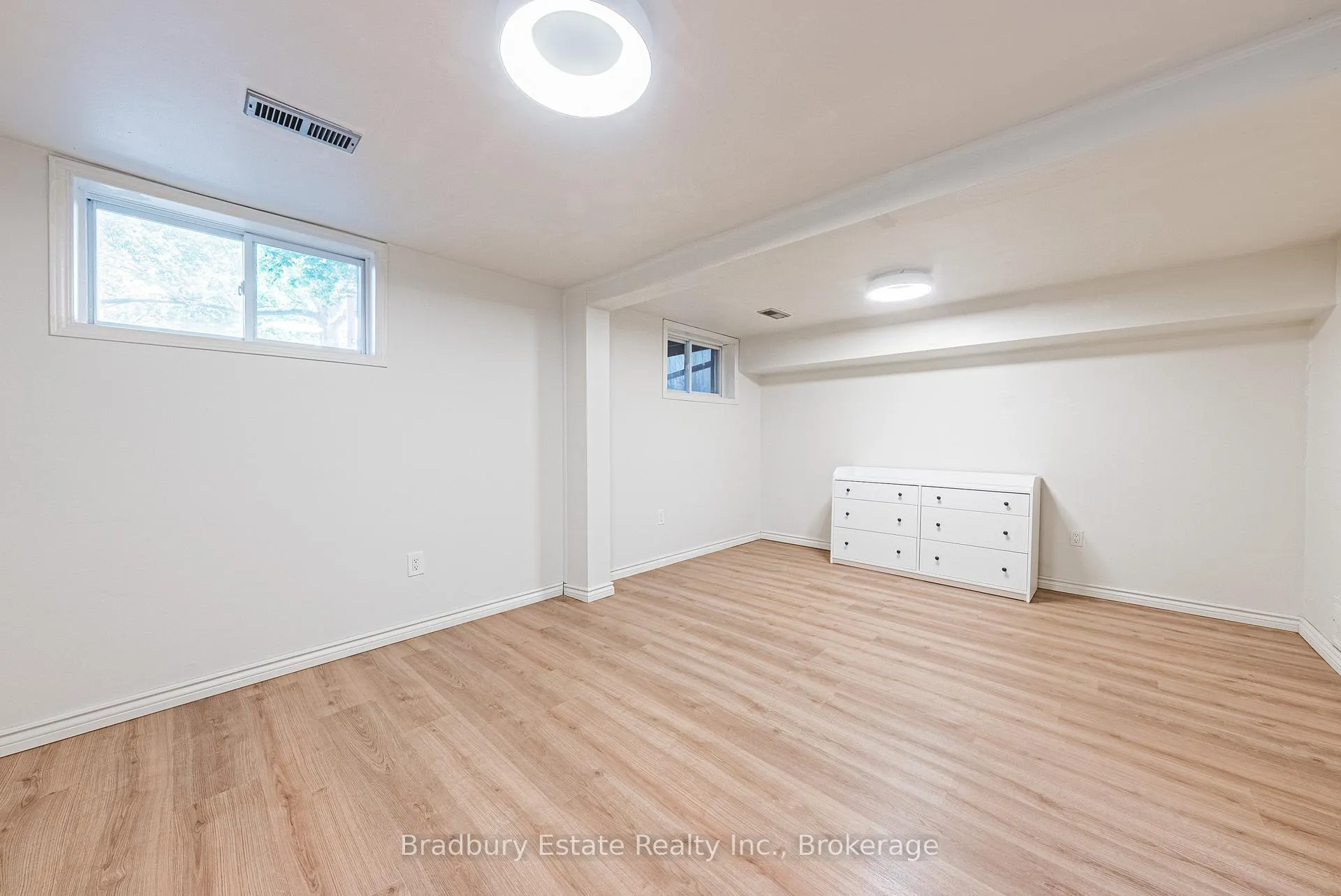 Photo 20 of 13 East 21st Street, Hamilton, Eastmount — HOMEH