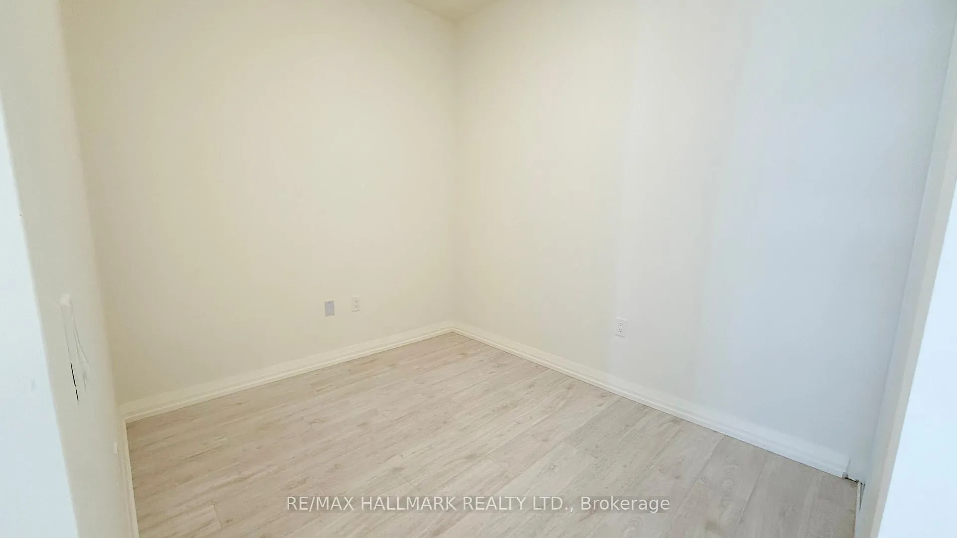 Photo 13 of Unit 2502, 27 Korda Gate, Vaughan, Vellore Village — HOMEH