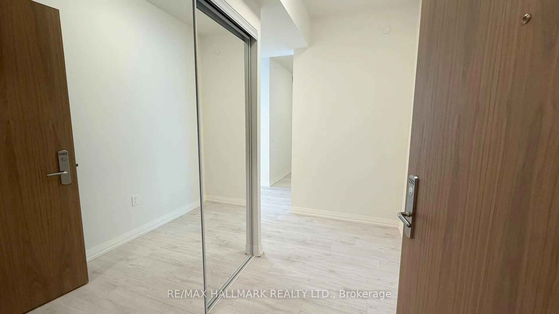Photo 17 of Unit 2502, 27 Korda Gate, Vaughan, Vellore Village — HOMEH