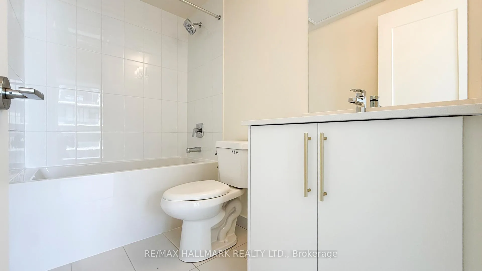 Photo 19 of Unit 2502, 27 Korda Gate, Vaughan, Vellore Village — HOMEH