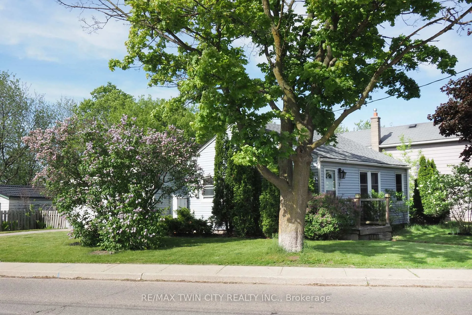Photo 2 of 1 Forbes Street, Cambridge, Hespeler Village — HOMEH