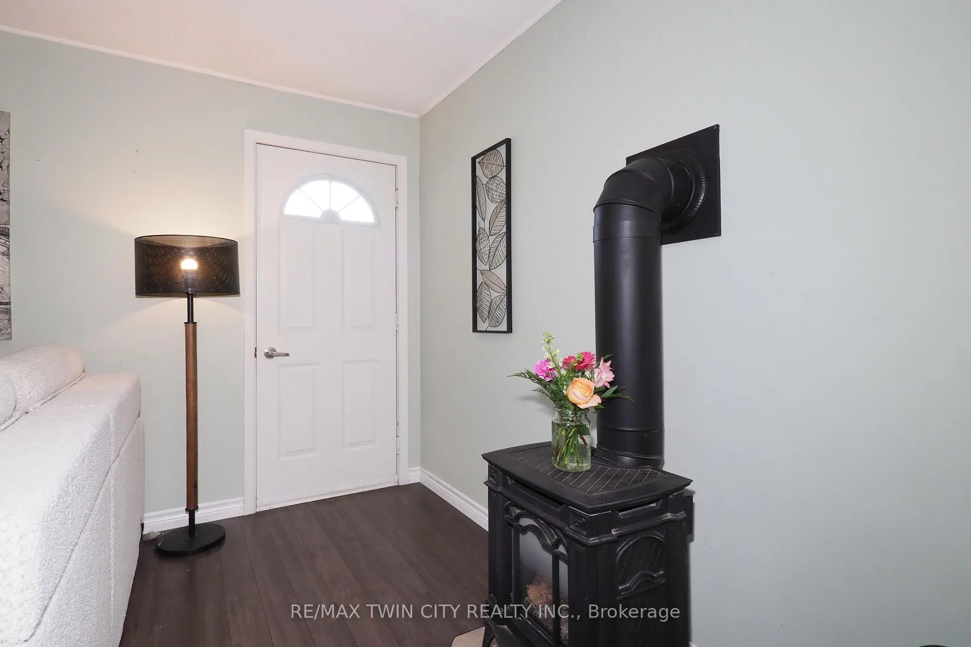Photo 5 of 1 Forbes Street, Cambridge, Hespeler Village — HOMEH