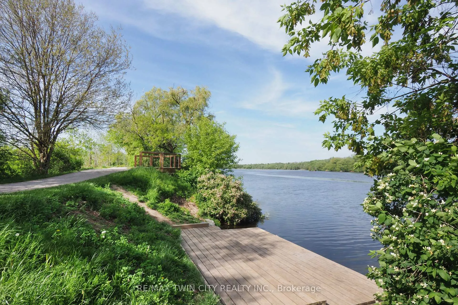 Photo 44 of 1 Forbes Street, Cambridge, Hespeler Village — HOMEH