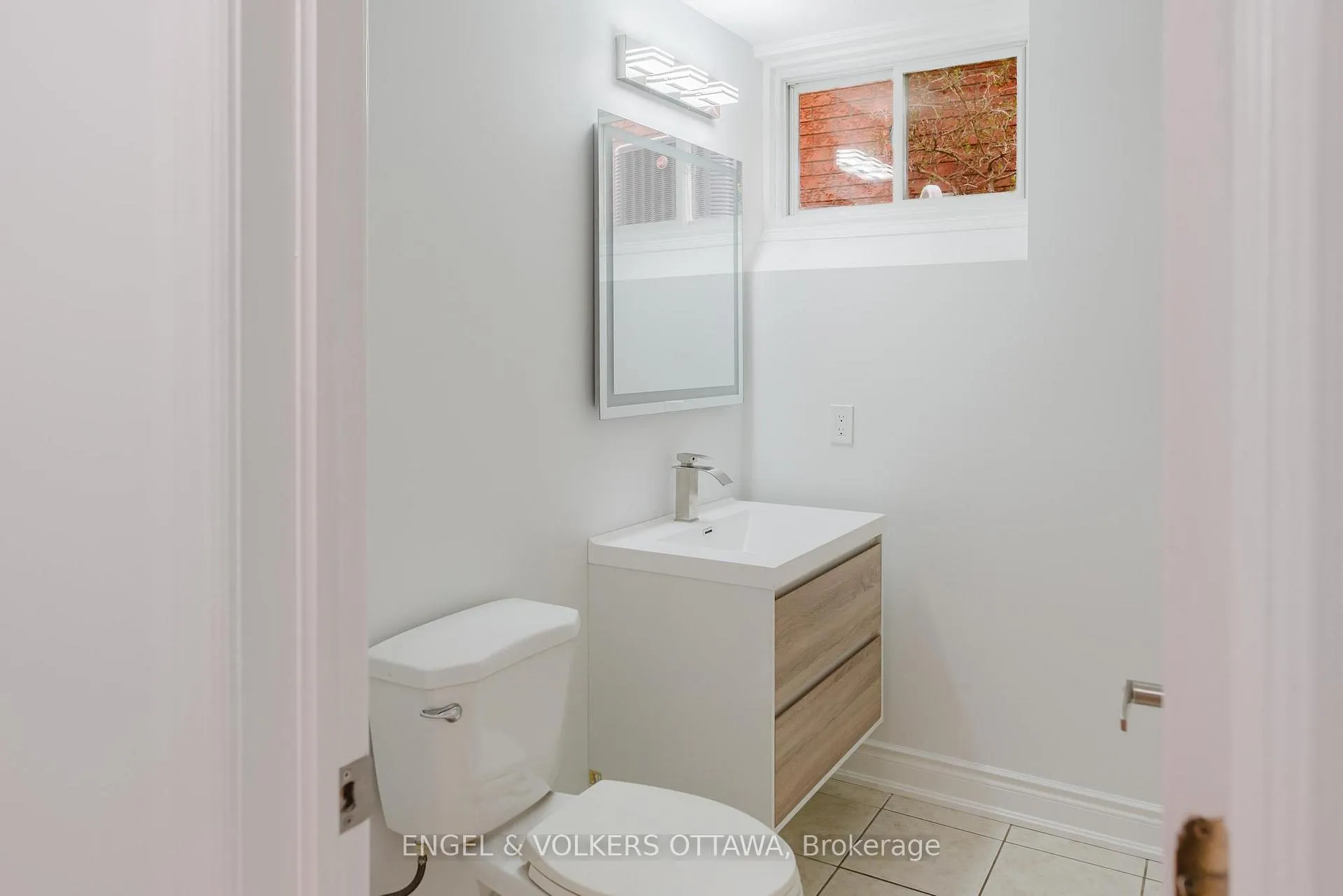 Photo 19 of Unit B, 1649 Rosebella Avenue, Ottawa, Sawmill Creek/Timbermill — HOMEH