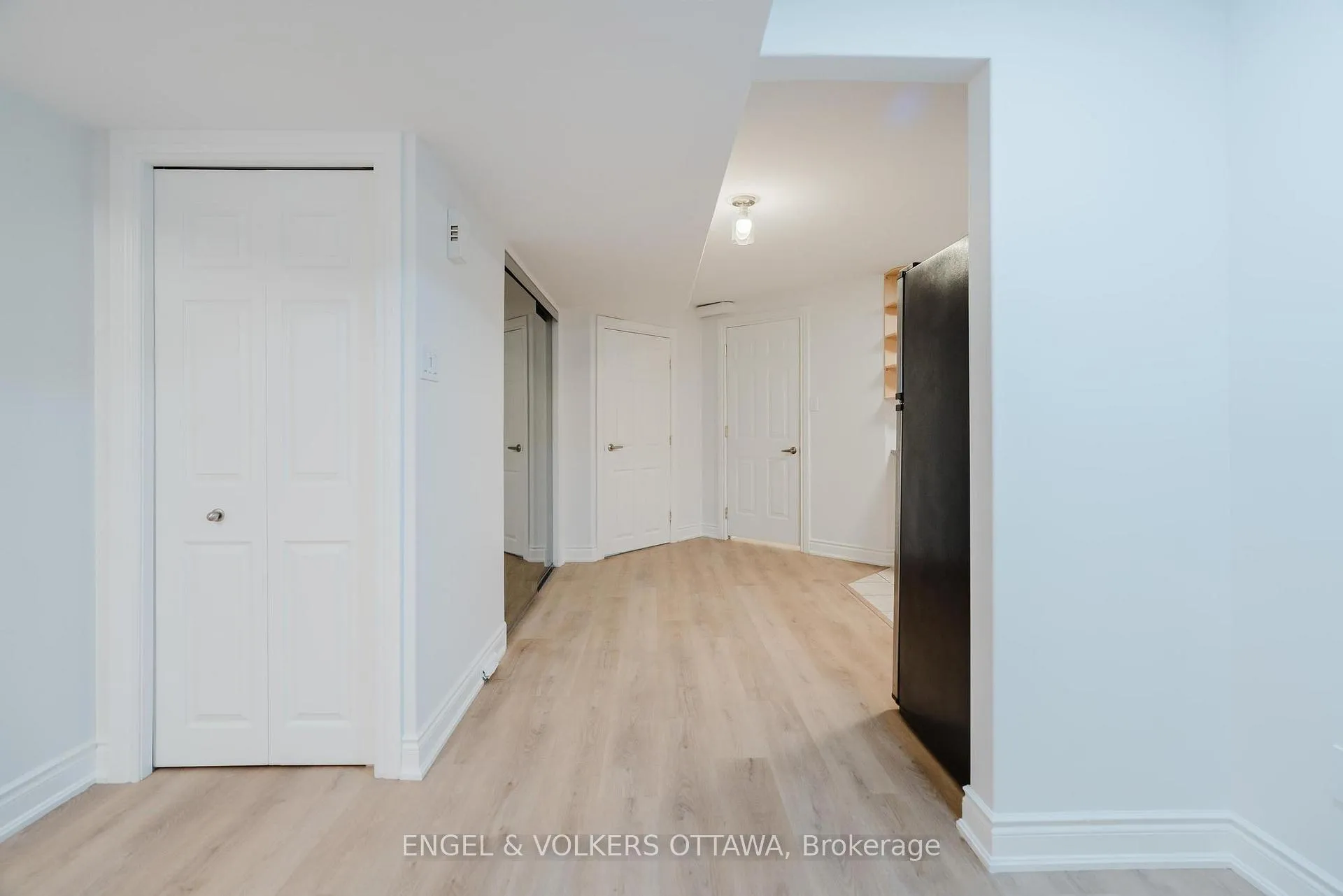 Photo 23 of Unit B, 1649 Rosebella Avenue, Ottawa, Sawmill Creek/Timbermill — HOMEH