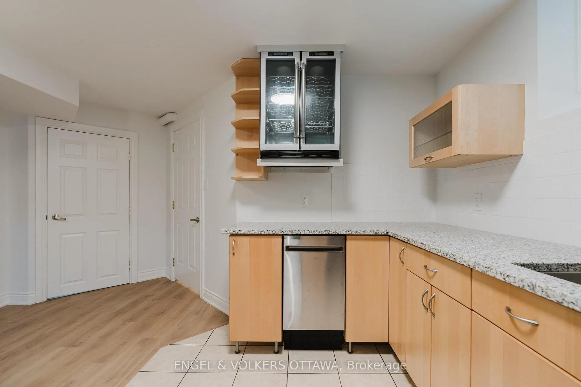 Photo 29 of Unit B, 1649 Rosebella Avenue, Ottawa, Sawmill Creek/Timbermill — HOMEH