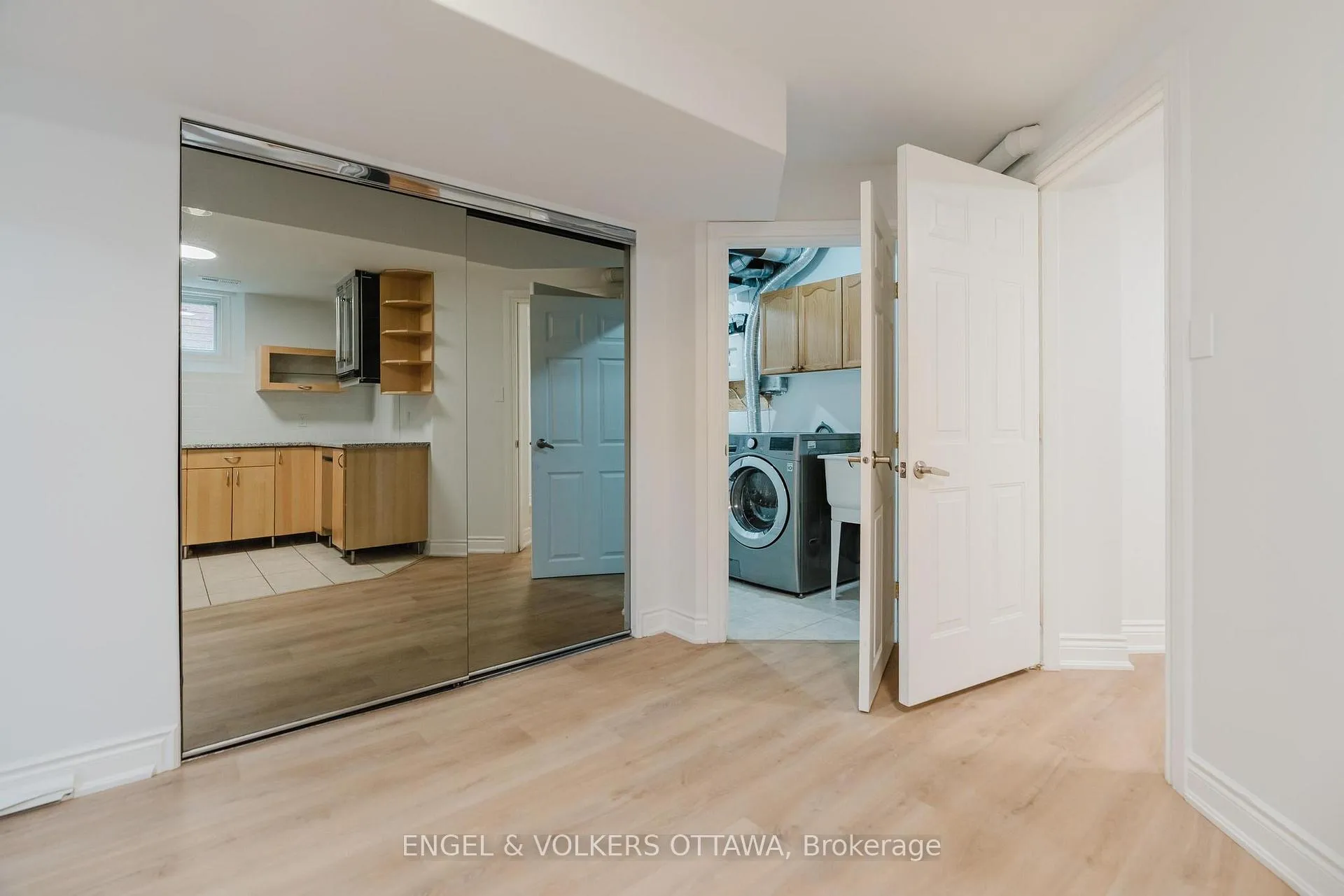 Photo 31 of Unit B, 1649 Rosebella Avenue, Ottawa, Sawmill Creek/Timbermill — HOMEH