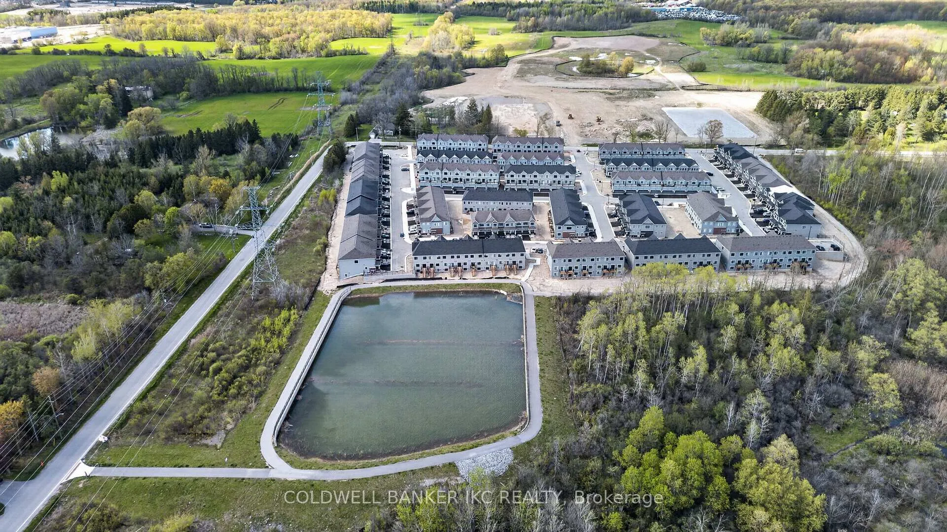Photo 42 of 10 Seahorse Common, Brampton, Madoc — HOMEH