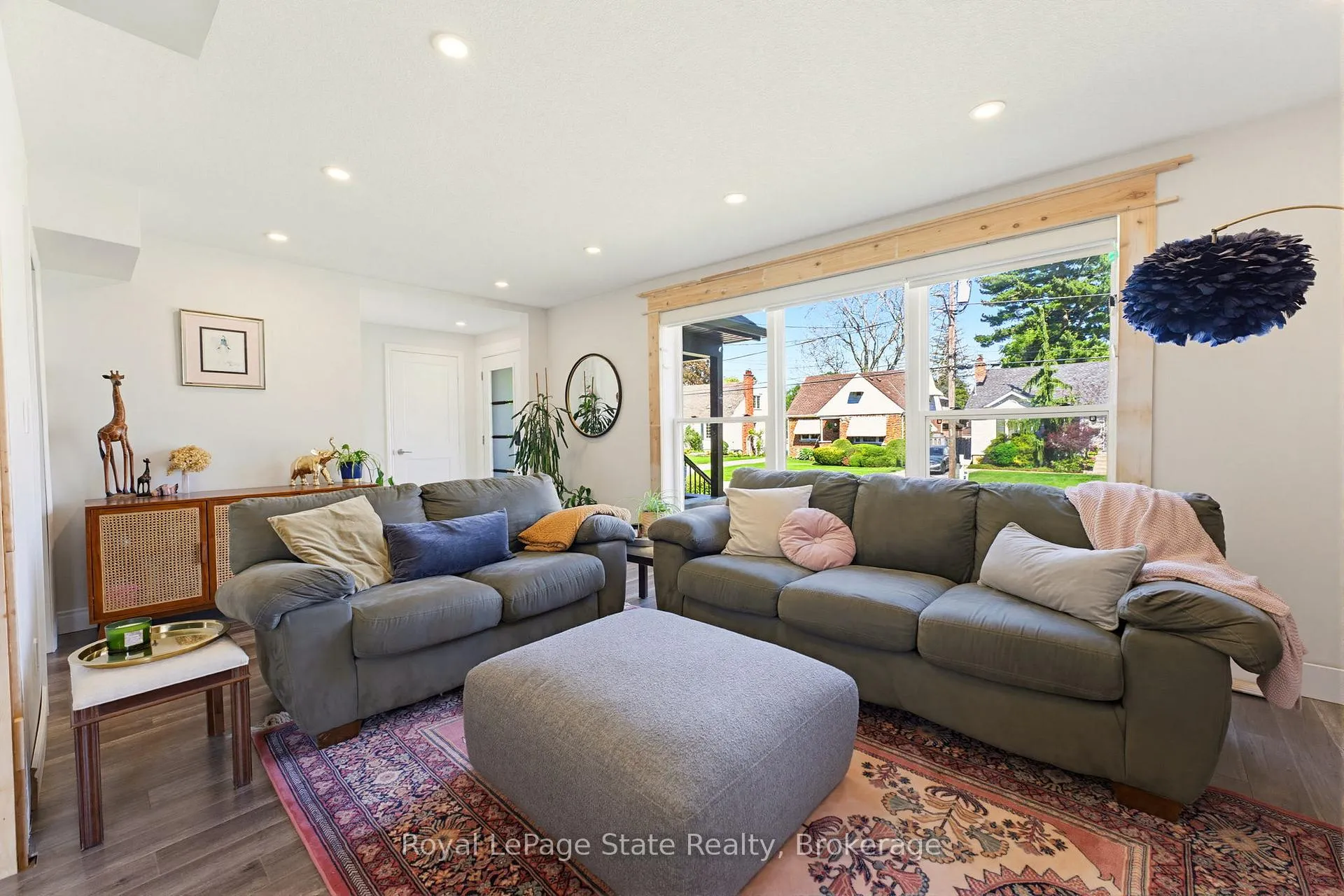 Photo 15 of 91 First Street N, Hamilton, Stoney Creek — HOMEH