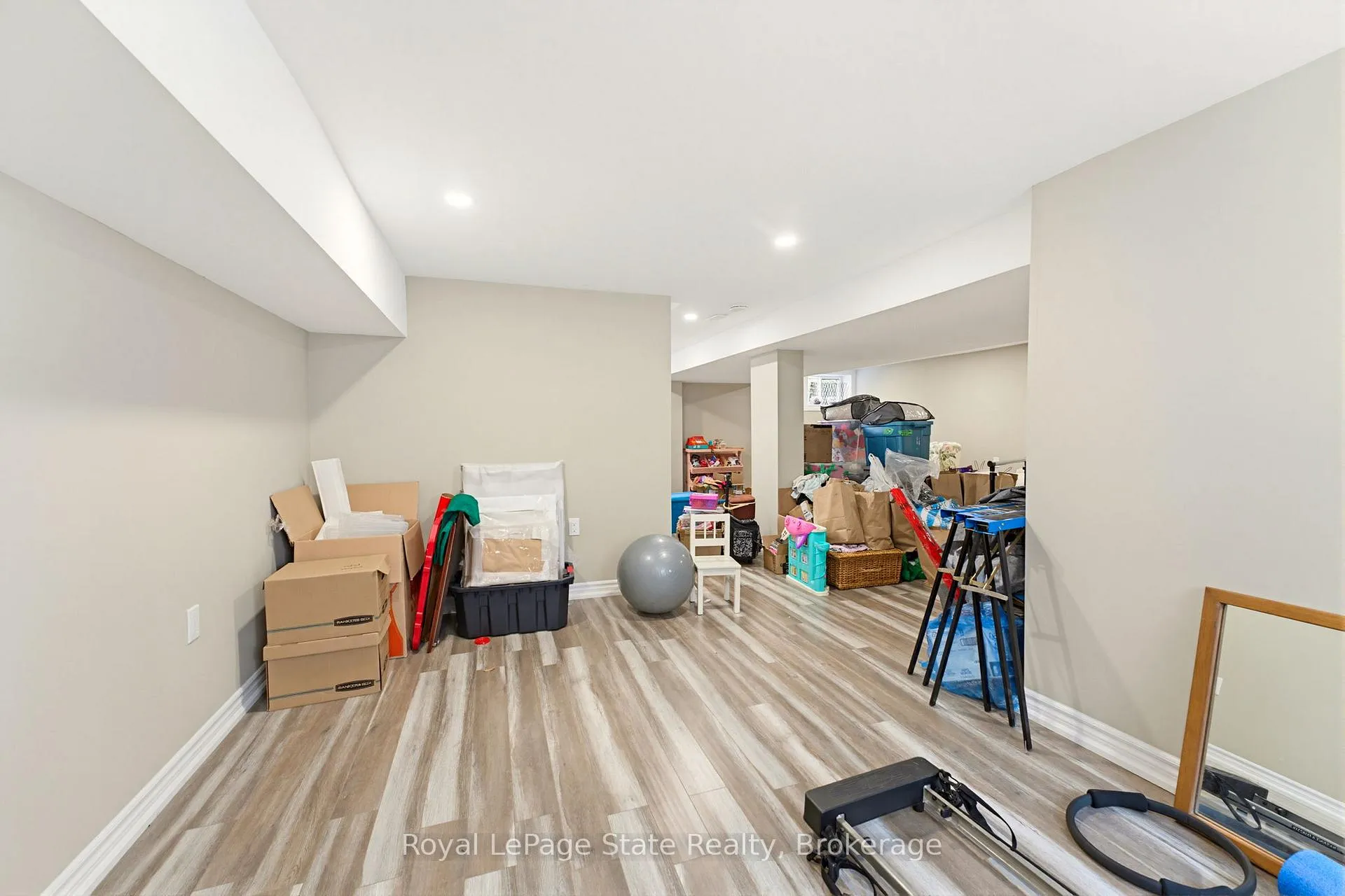 Photo 31 of 91 First Street N, Hamilton, Stoney Creek — HOMEH