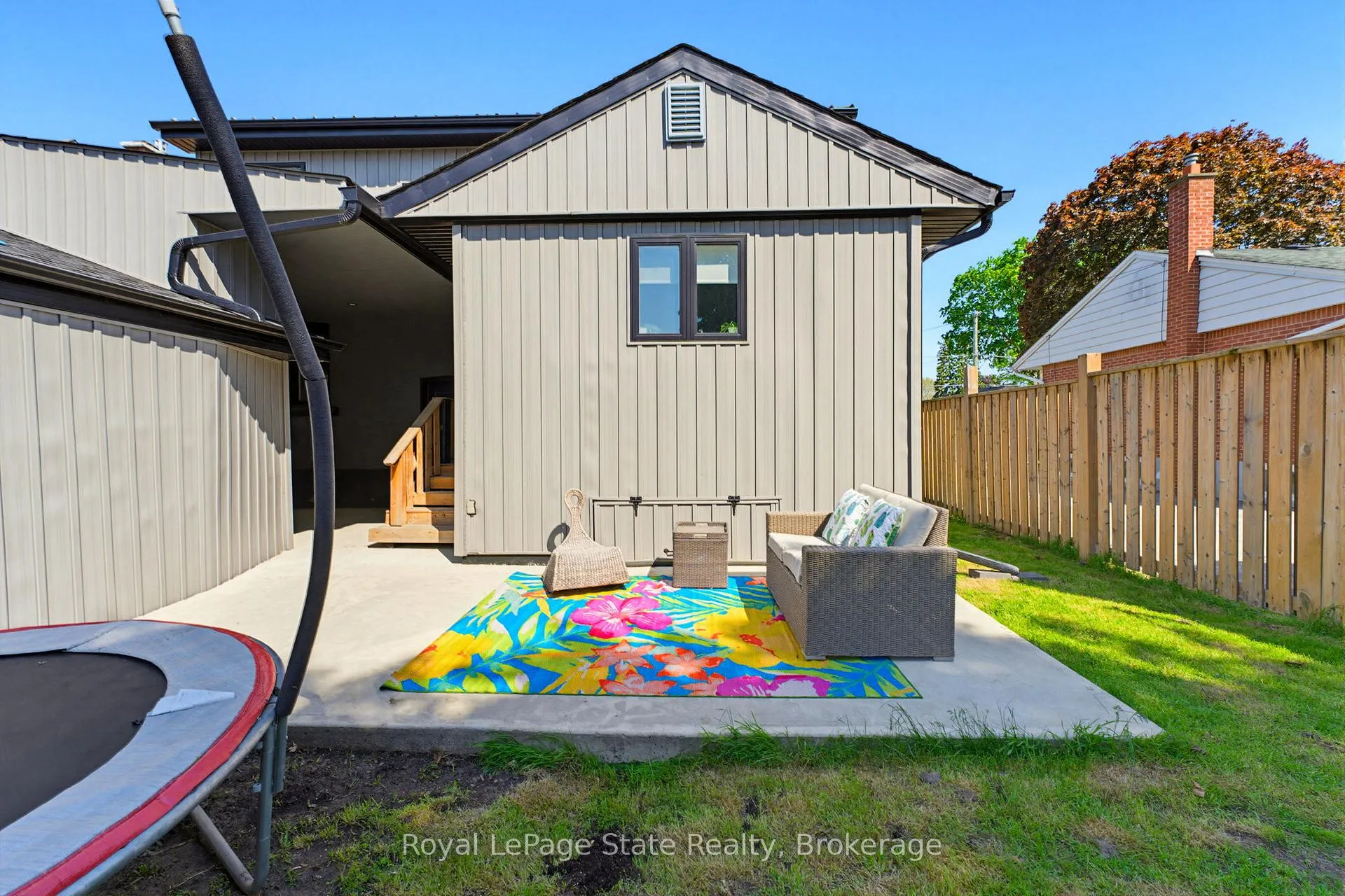 Photo 39 of 91 First Street N, Hamilton, Stoney Creek — HOMEH