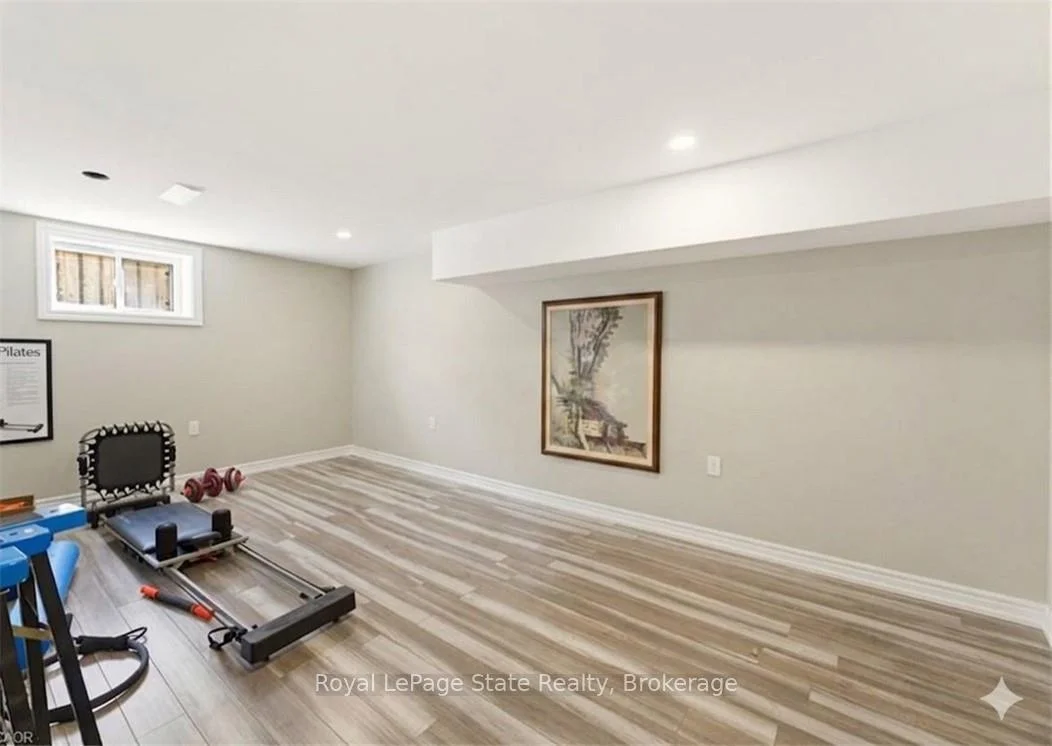 Photo 43 of 91 First Street N, Hamilton, Stoney Creek — HOMEH