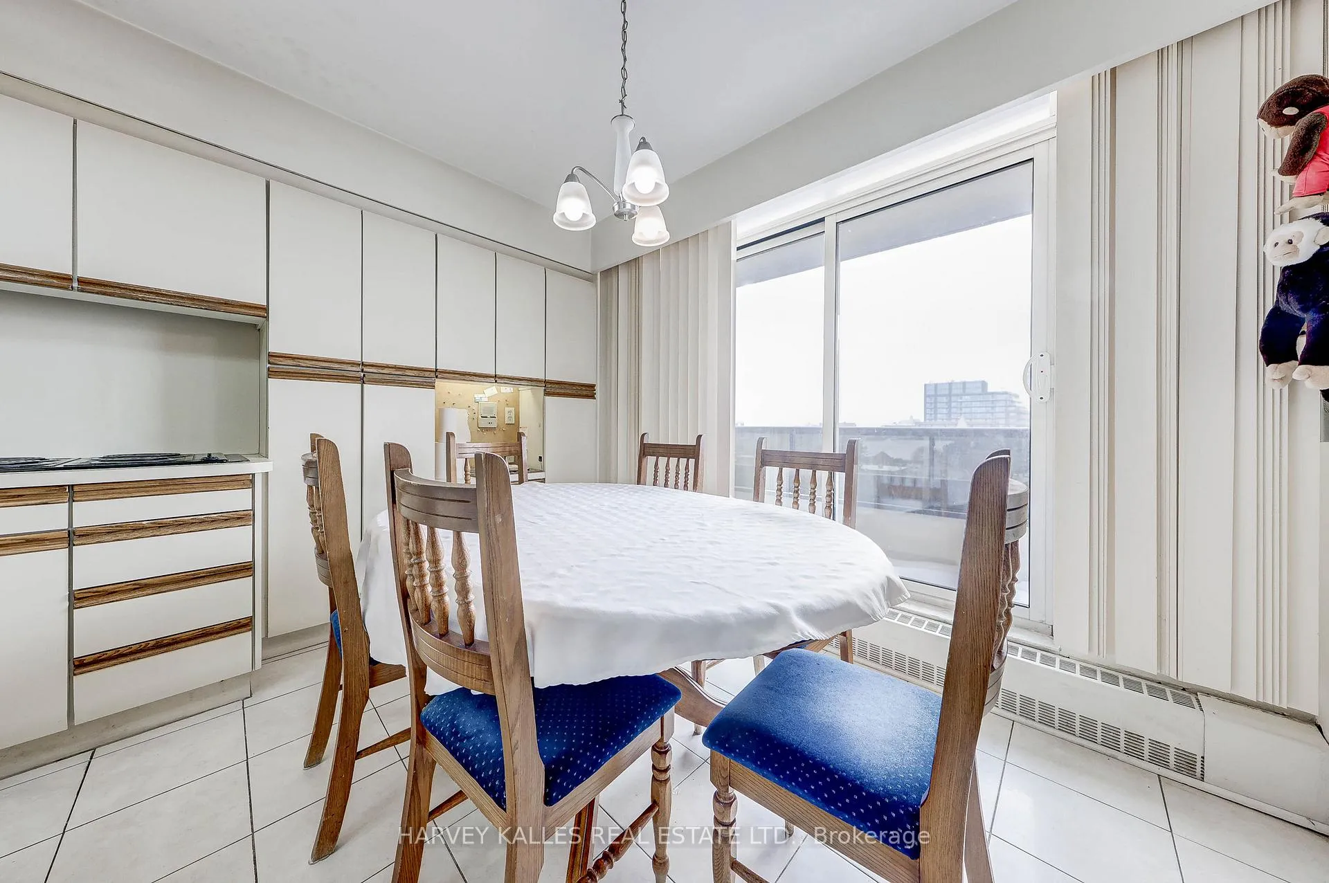 Photo 17 of Unit 1001, 2600 Bathurst Street, Toronto, Englemount-Lawrence — HOMEH