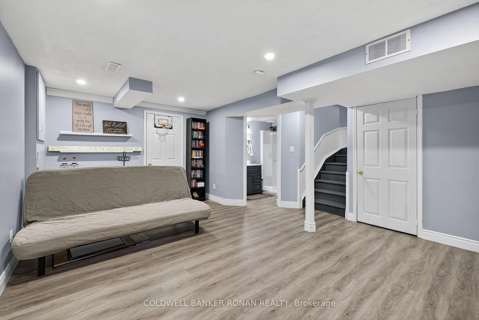 Photo 33 of 82 Oak Street, New Tecumseth, Alliston — HOMEH
