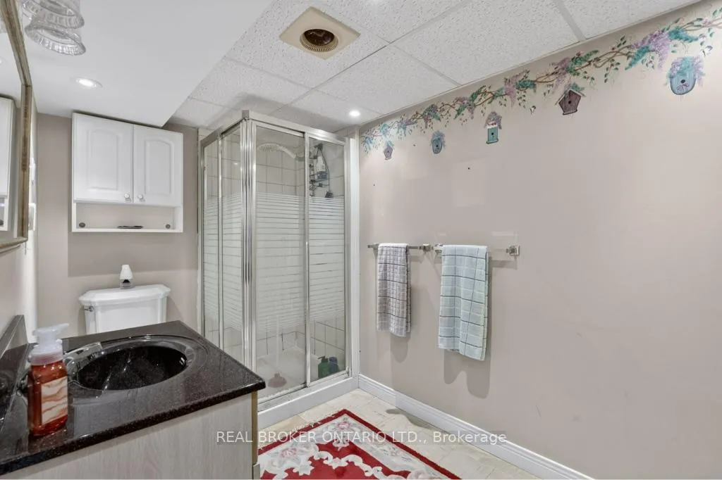 Photo 16 of 55 Sunrise Crescent, Hamilton, Dundas — HOMEH