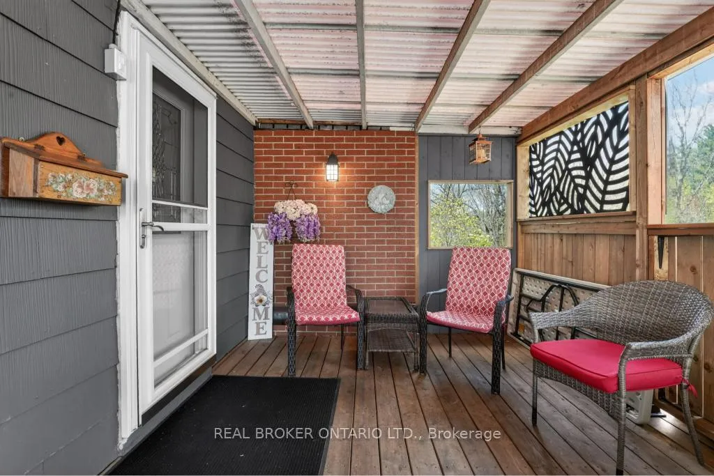Photo 17 of 55 Sunrise Crescent, Hamilton, Dundas — HOMEH