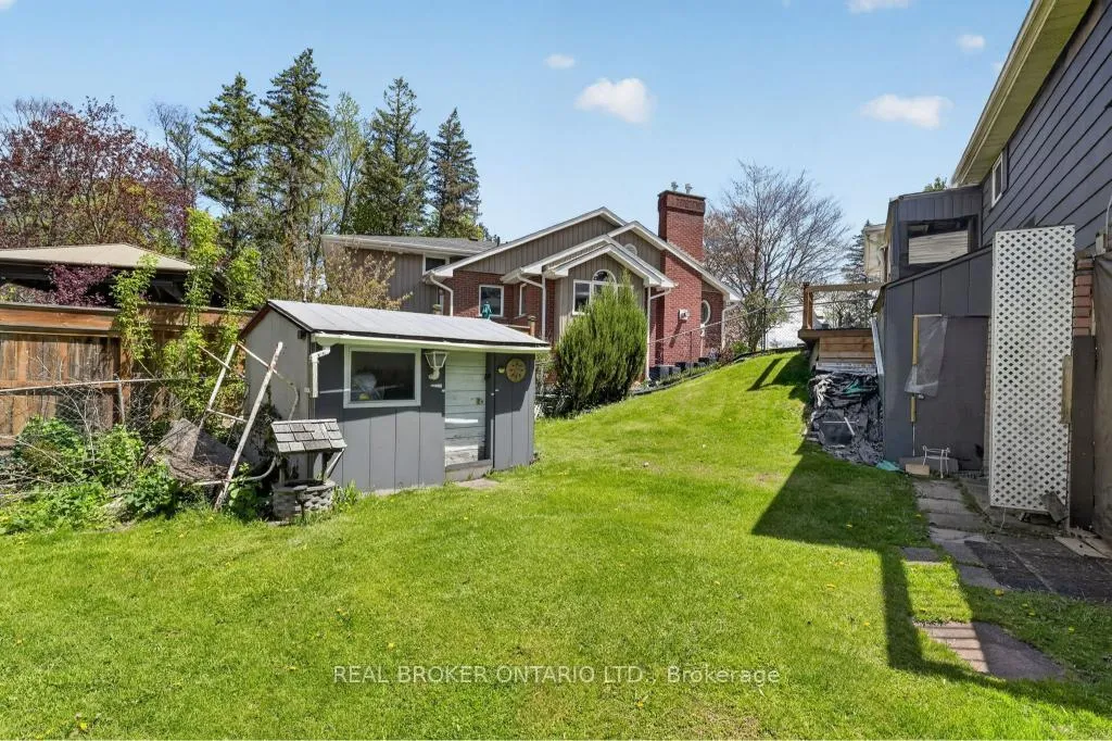 Photo 20 of 55 Sunrise Crescent, Hamilton, Dundas — HOMEH