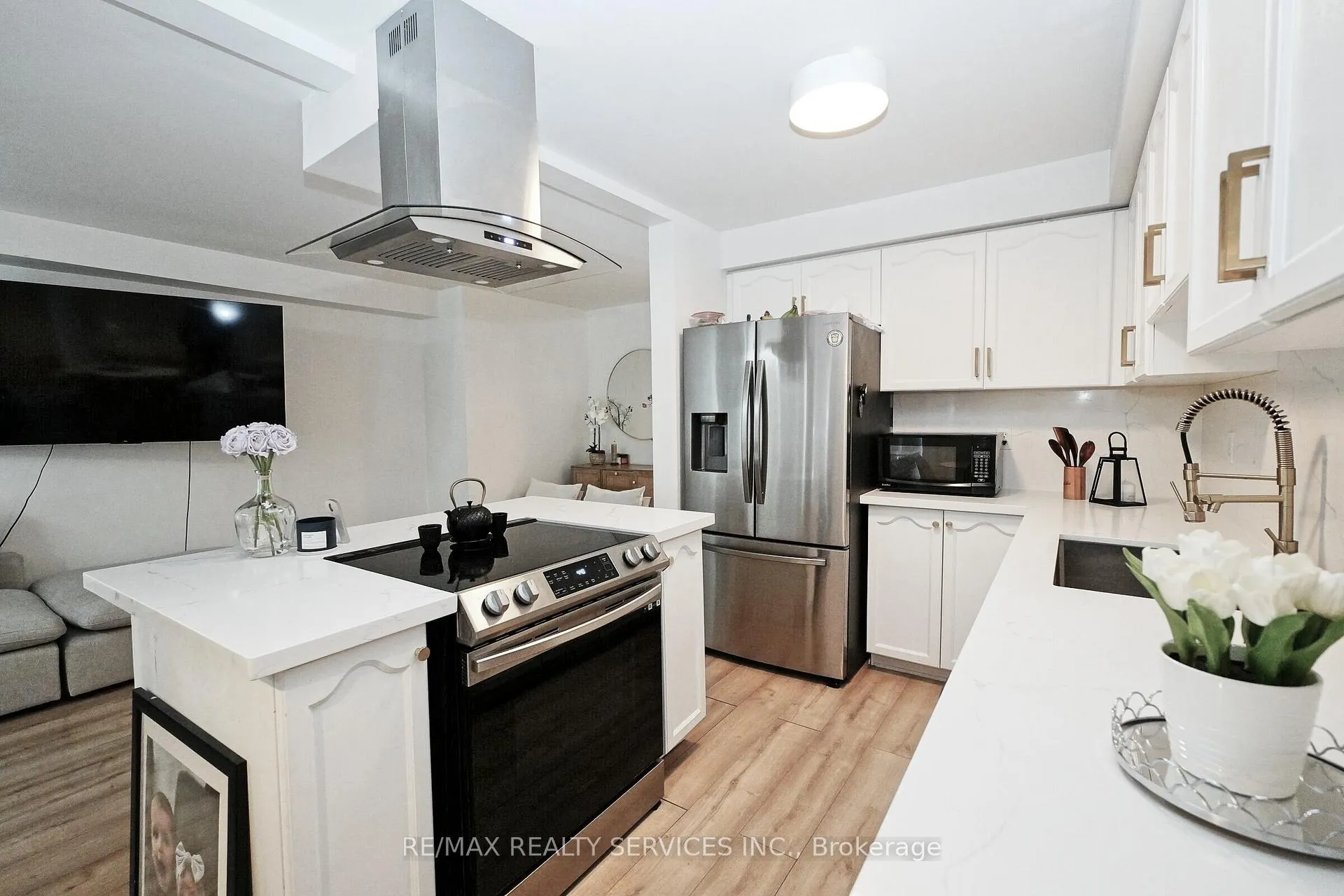 Photo 16 of 77 Monaco Court, Brampton, Fletcher's Meadow — HOMEH