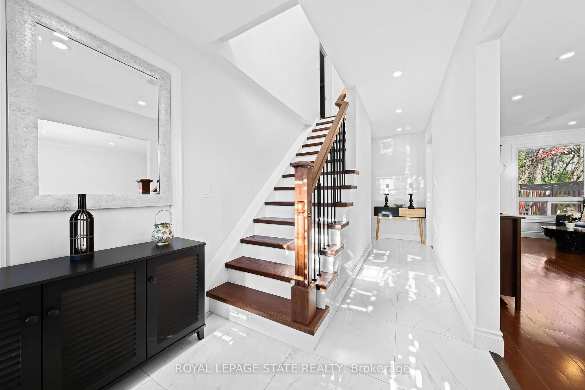 Photo 12 of 46 Novoco Drive, Hamilton, Gurnett — HOMEH